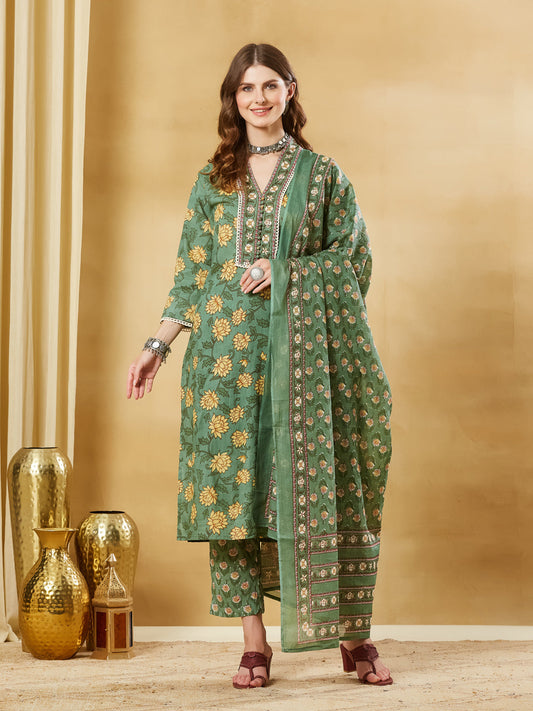 Green Floral Cotton Kurta Sets With Dupatta