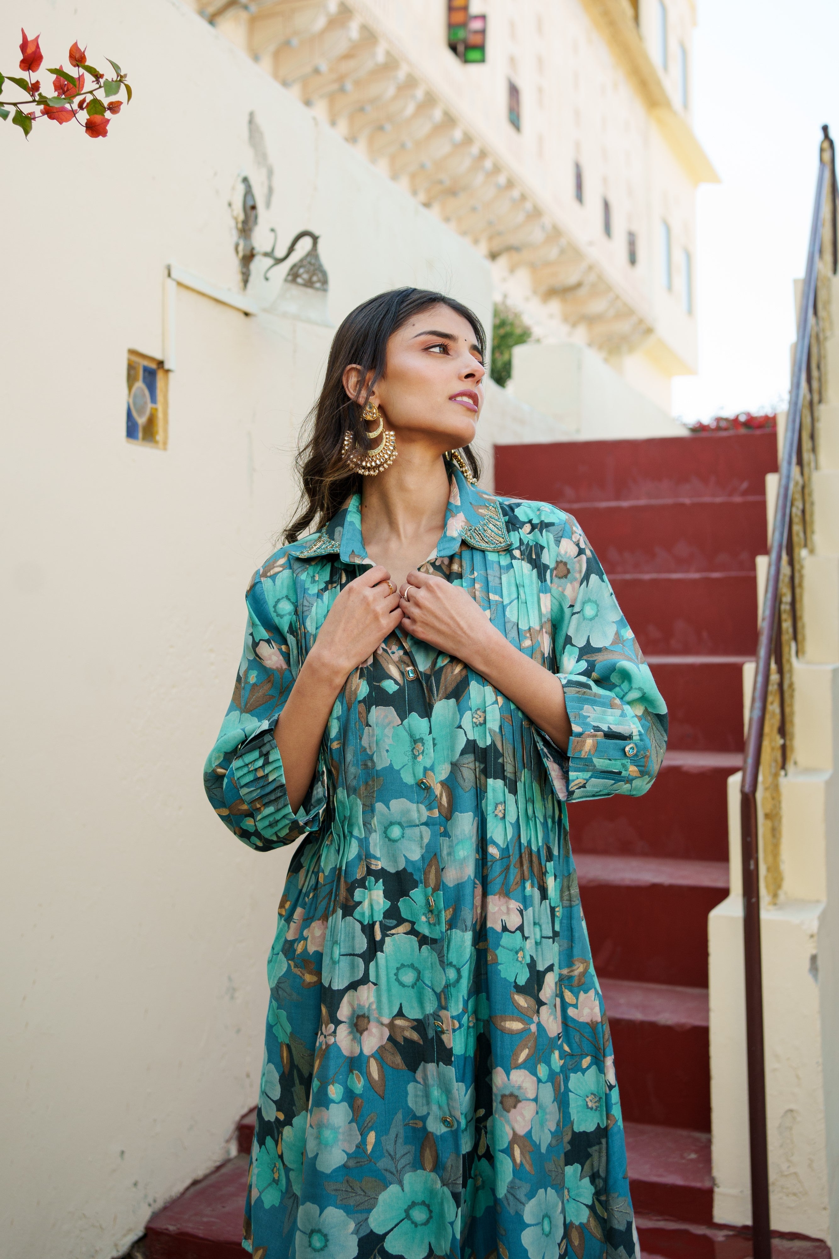 Women Teal Blue Muslin Tucks kurta with sequence Shirt Collar & Solid Bottom Set