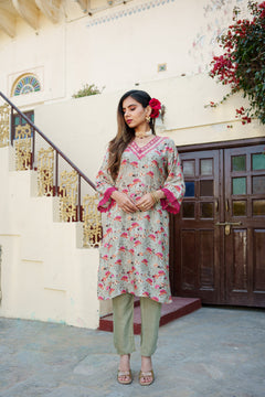 Women Pista Green Muslin Kurta With Cut Work Embroidered Neckline & Solid Bottom Set