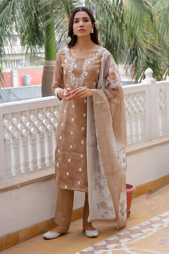 Women Linen Kurta Embroidered kurta set with solid pants & dupatta