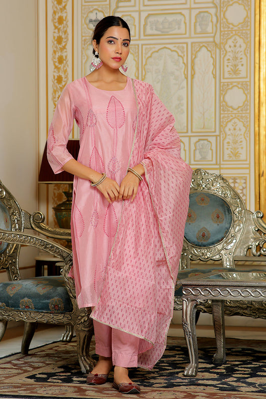 Women Pink Chanderi Block printed Embroidered kurta set with solid pants & dupatta