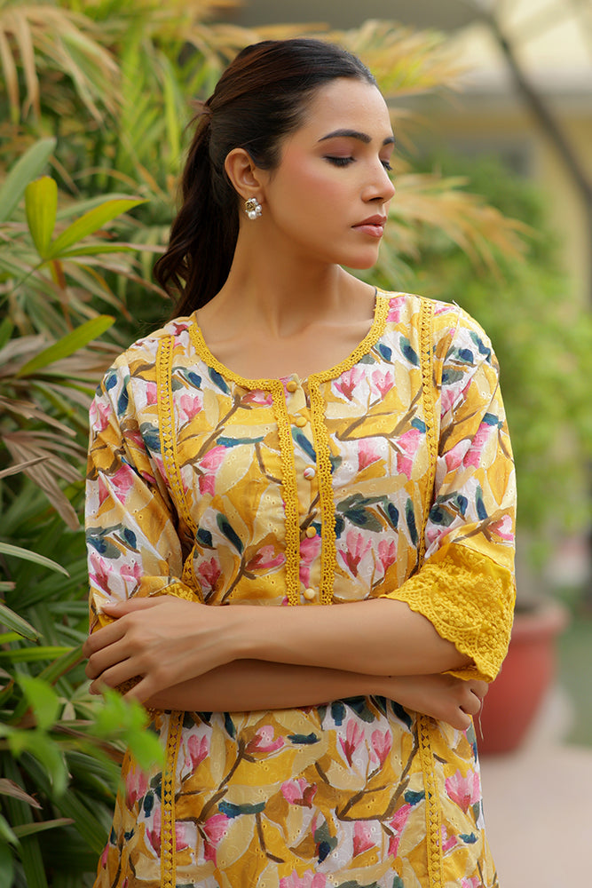 Women embroidered printed  kurta set with laced solid pants