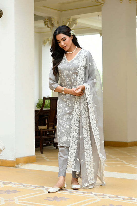 Women linen embroidered solid kurta set with solid pants & chiffon embroidered dupatta