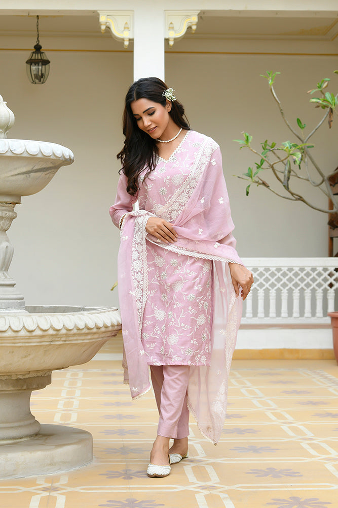 Women linen embroidered solid kurta set with solid pants & chiffon embroidered dupatta