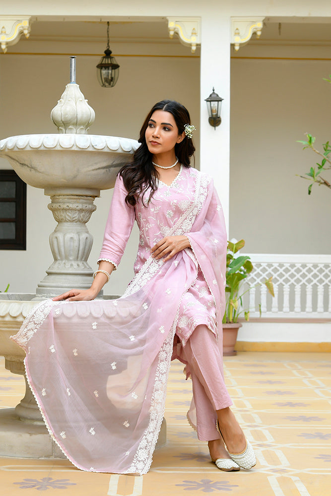 Women linen embroidered solid kurta set with solid pants & chiffon embroidered dupatta