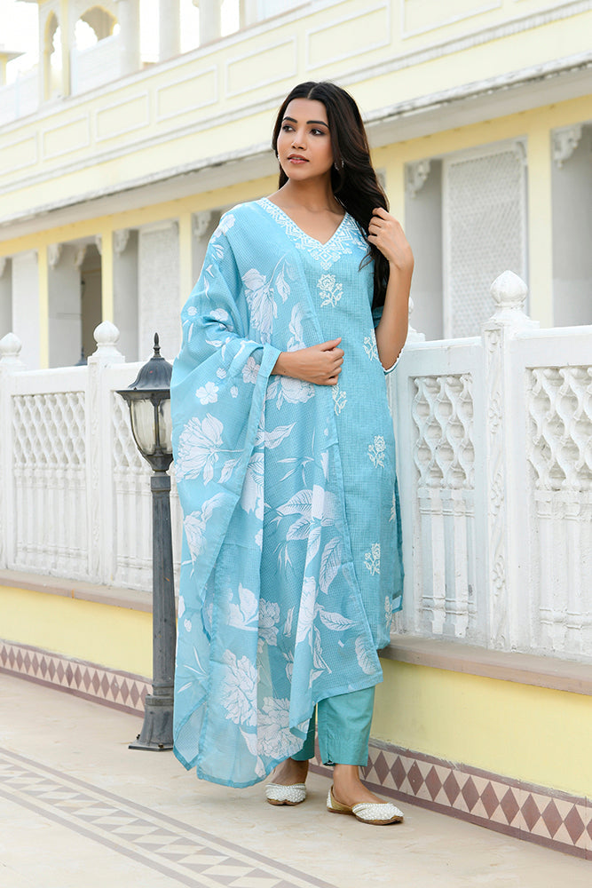 Women kota doria embroidered solid kurta set with solid pants & printed dupatta