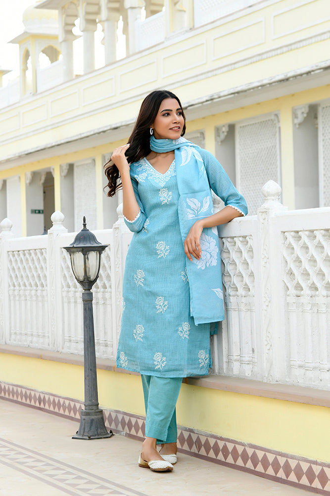 Women kota doria embroidered solid kurta set with solid pants & printed dupatta