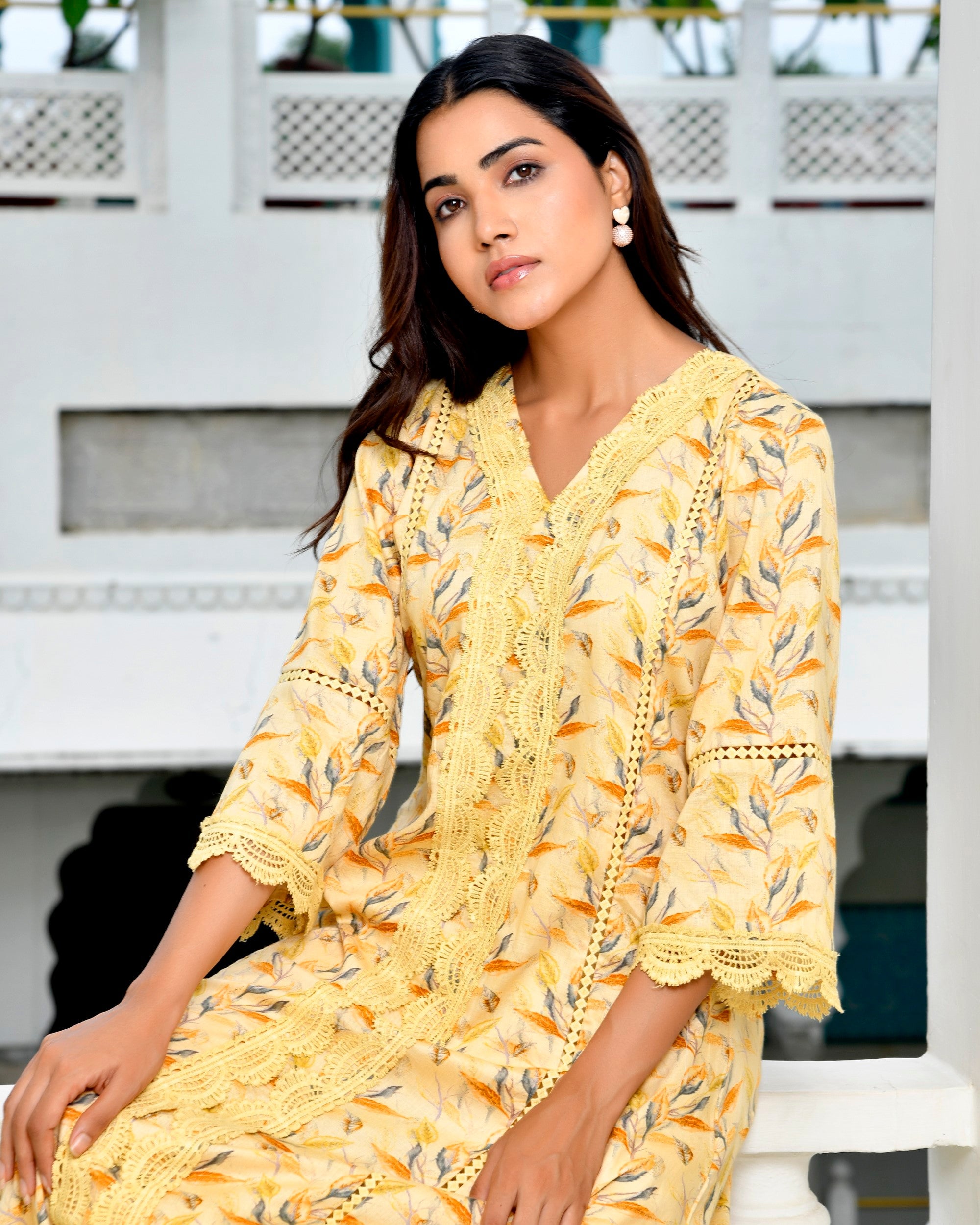 Women Cotton Kurta pant set with solid laced pant