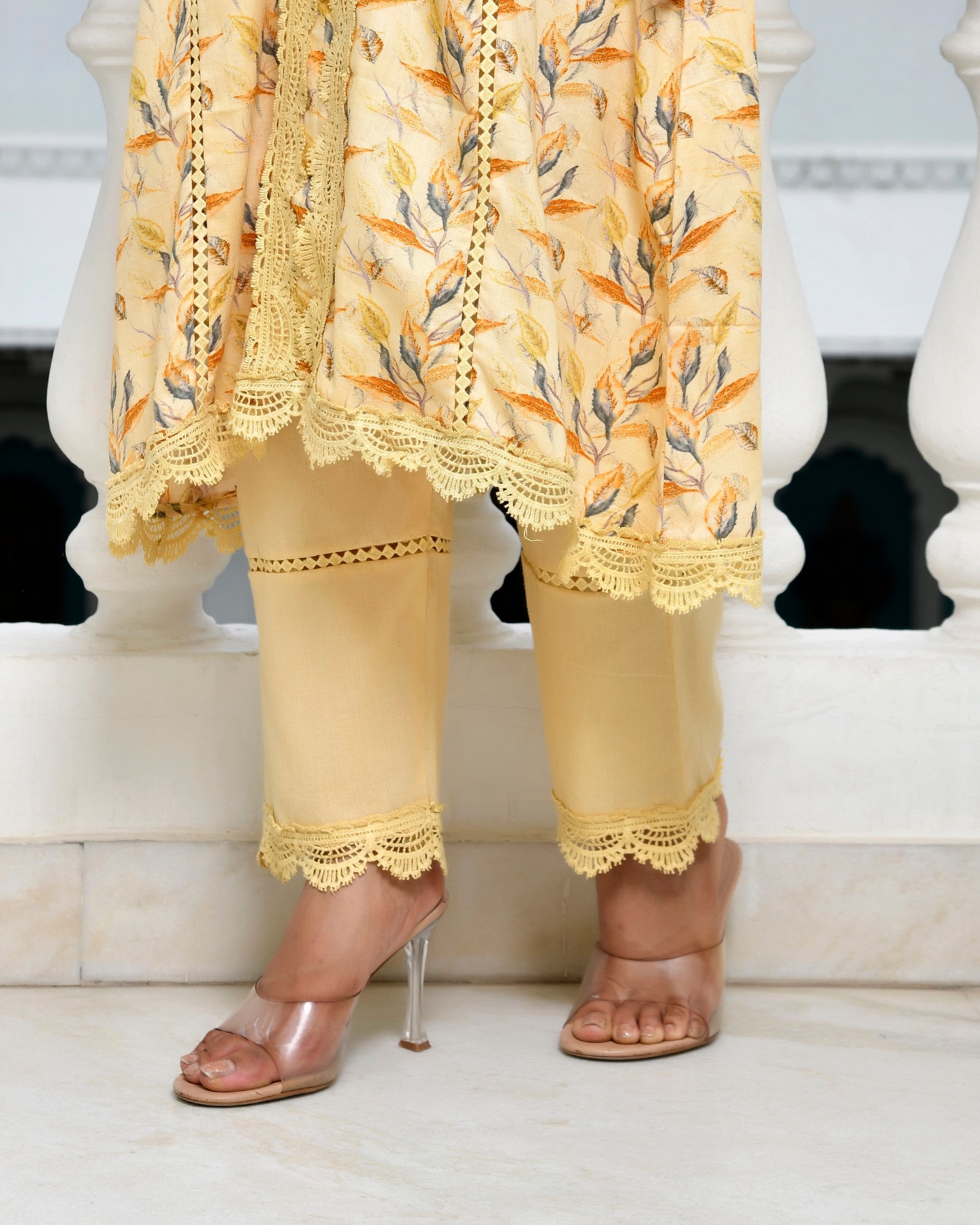 Women Cotton Kurta pant set with solid laced pant