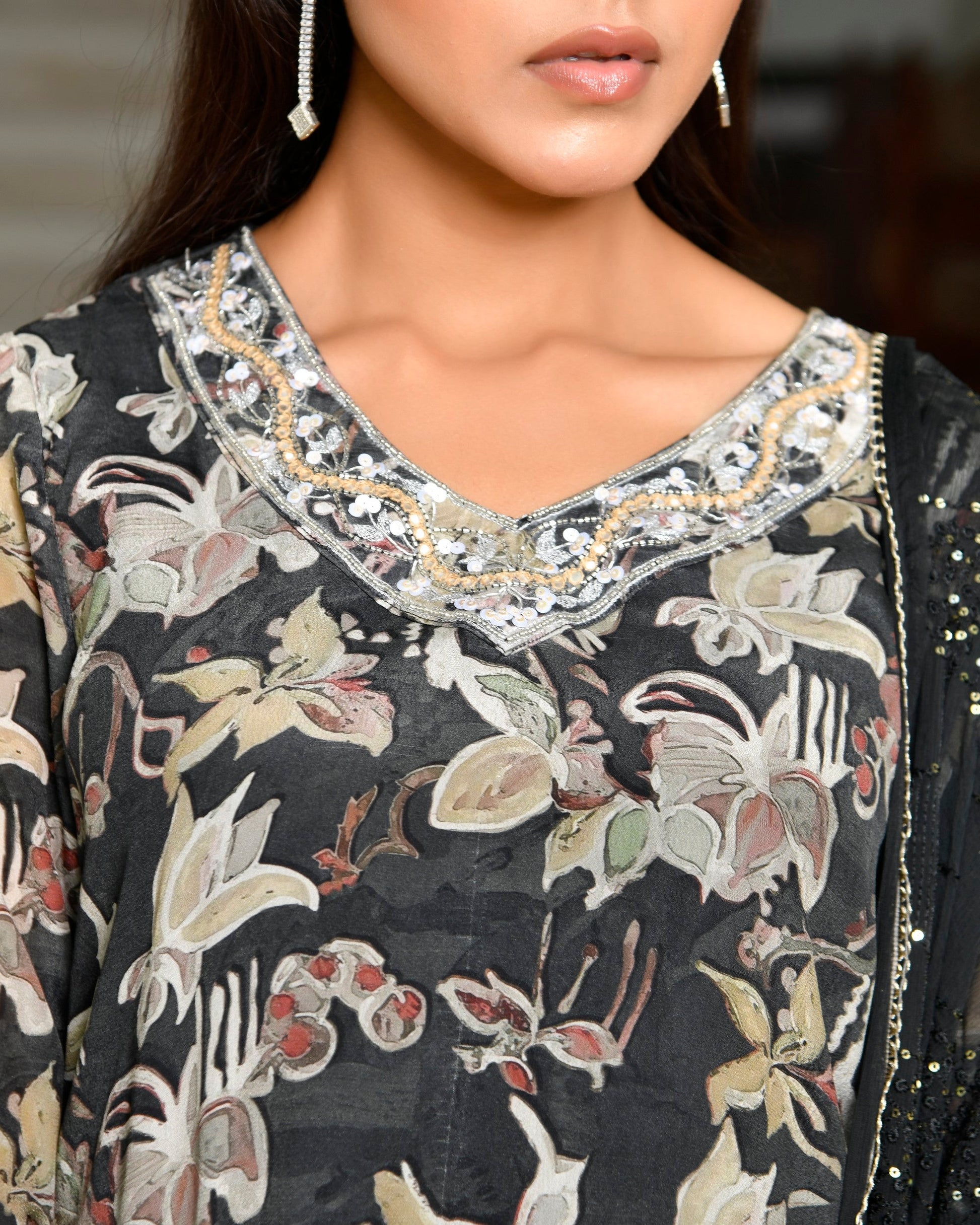 Women crepe embroidered suit set