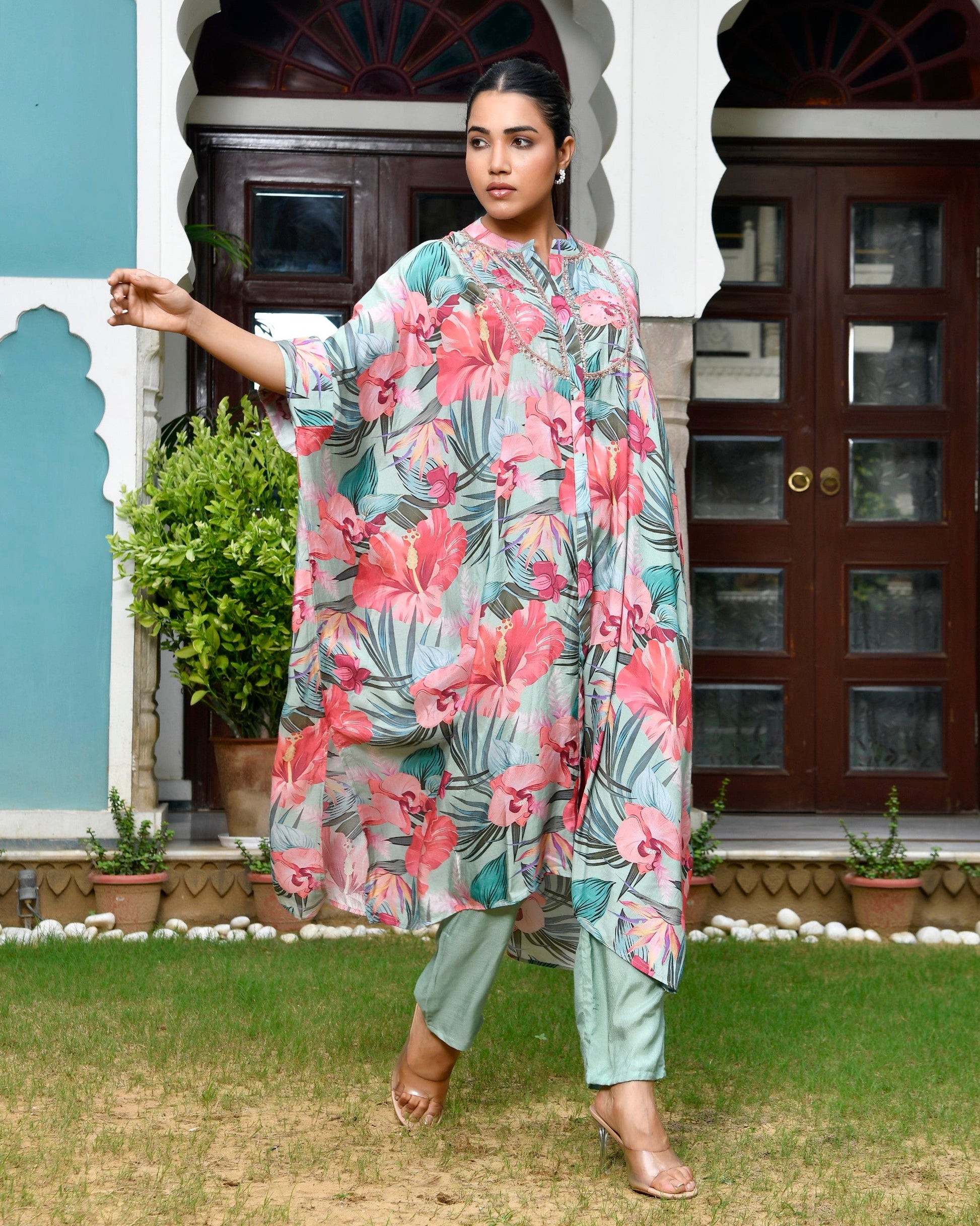 Women Digital Printed Kaftan Set with solid pant