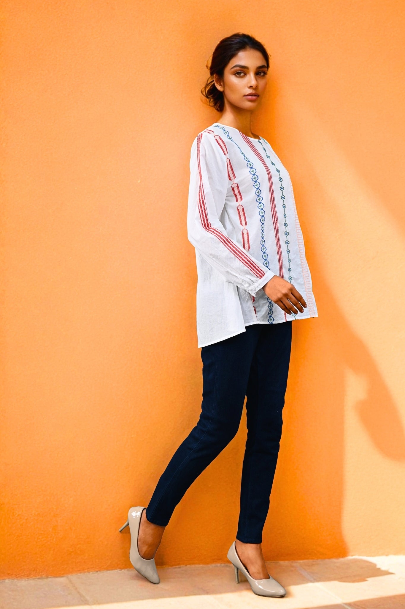 Daisyline Embroidered Kurti