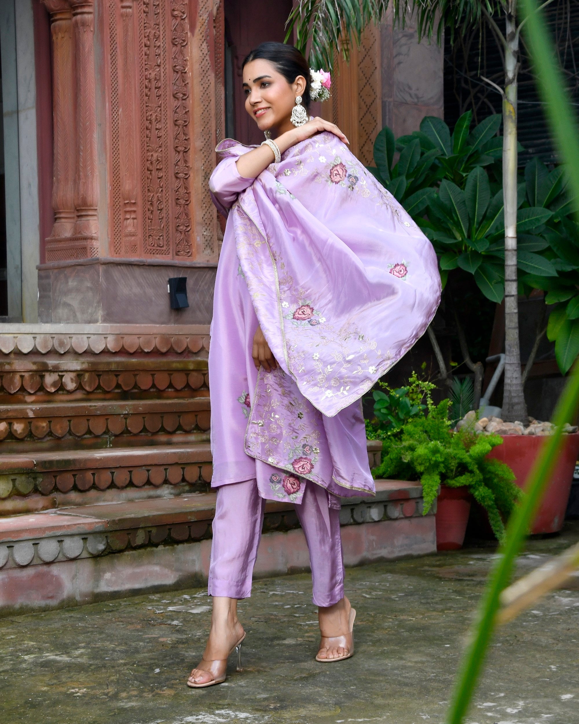 Women Tissue Silk emboidered suit set with solid pant & solid embroidered dupatta