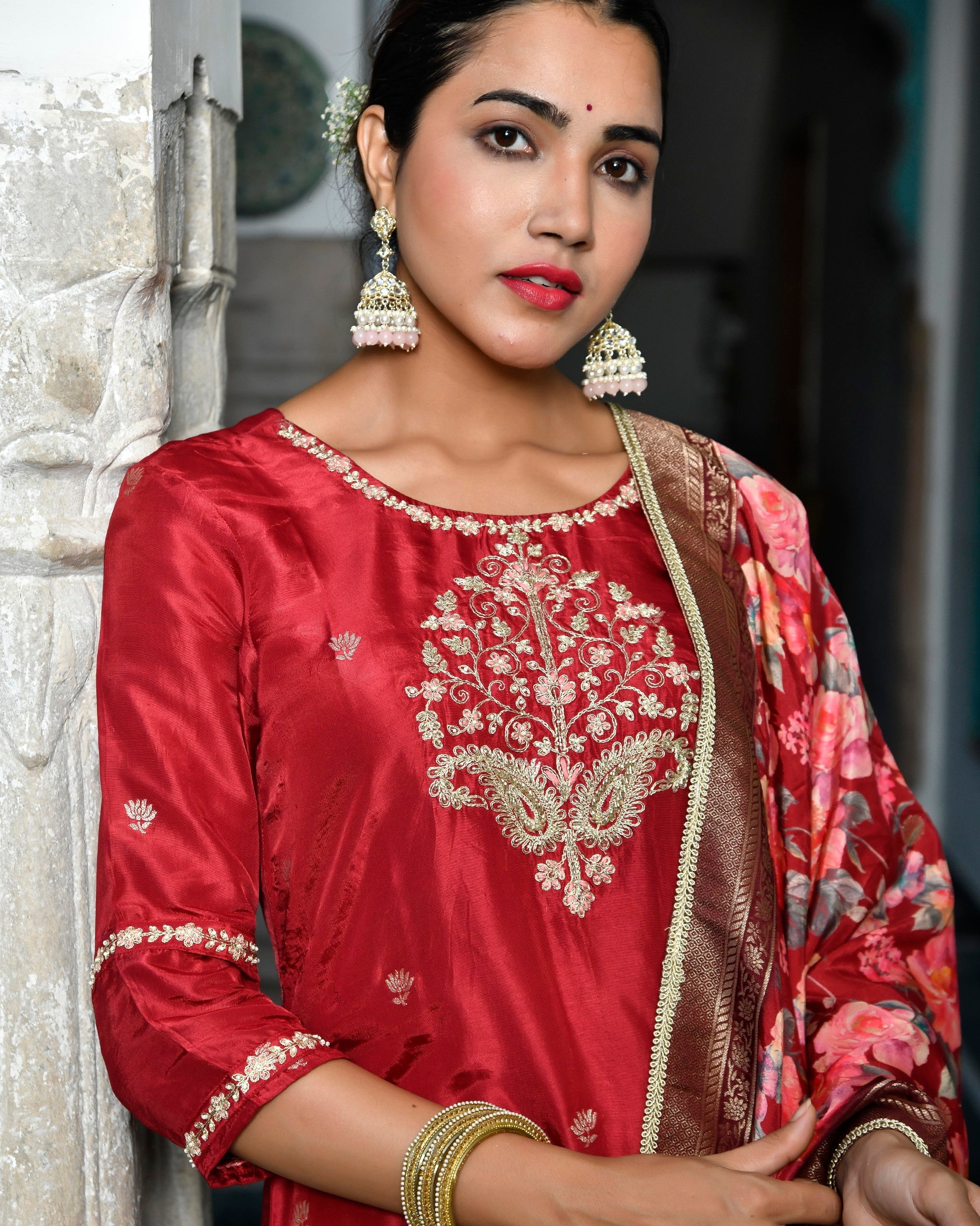 Women silk emboidered solid pant set & digital printed dupatta