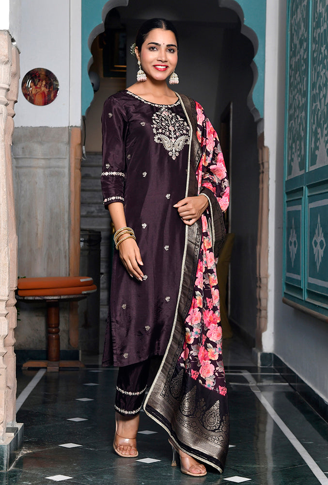Women silk emboidered solid pant set & digital printed dupatta