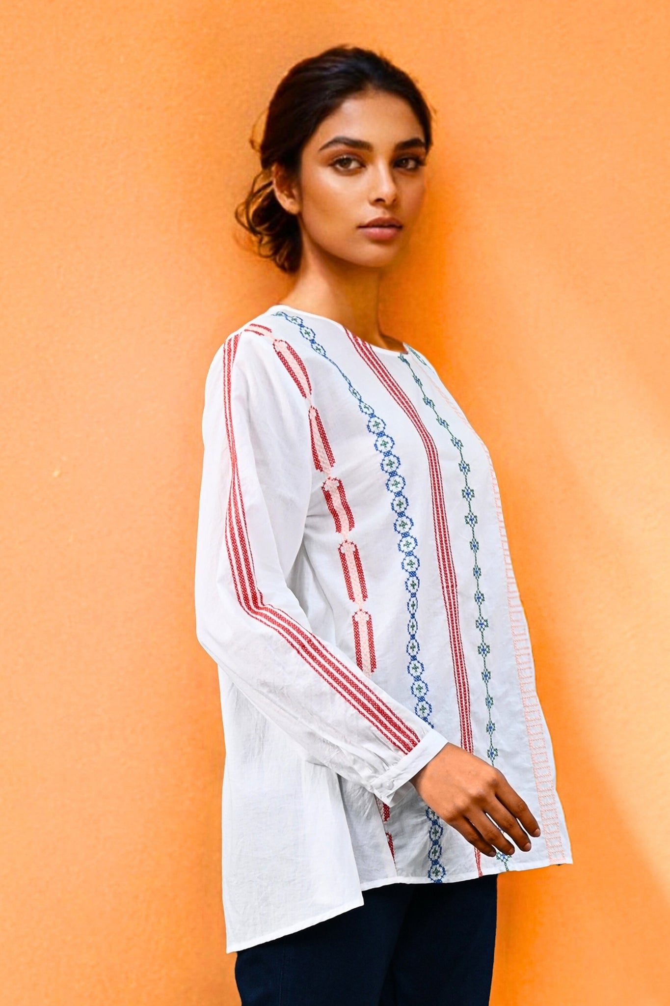 Daisyline Embroidered Kurti