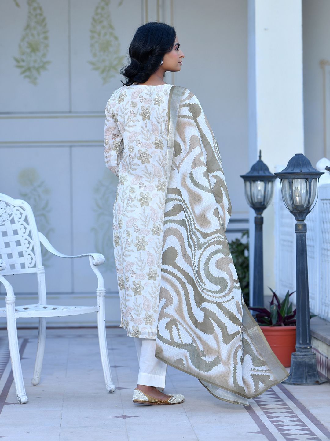 Women Cream Linen Digital Printed Suit Set