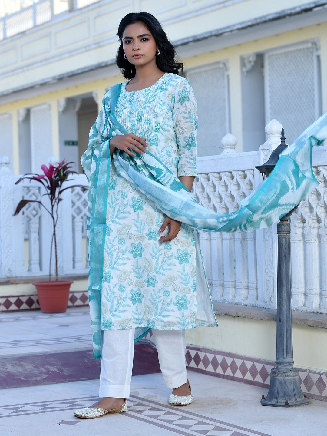 Women Cream Linen Digital Printed Suit Set