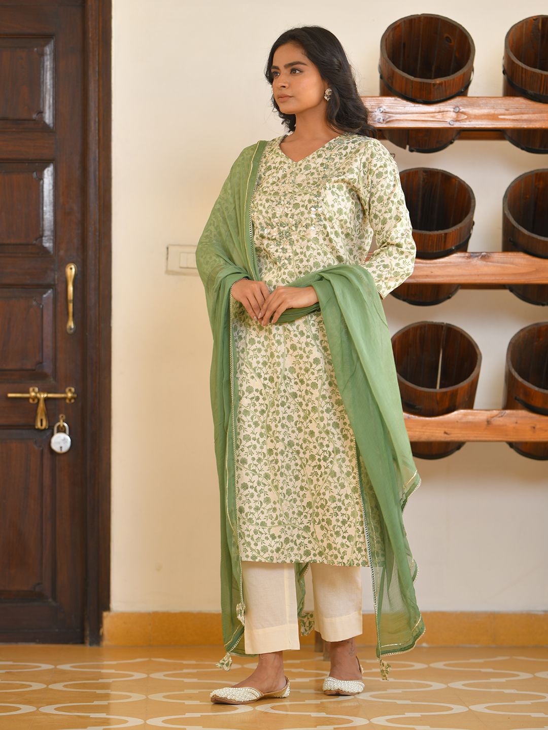 Women Cream Cotton Foil PrintedEmbroidered Suit Set