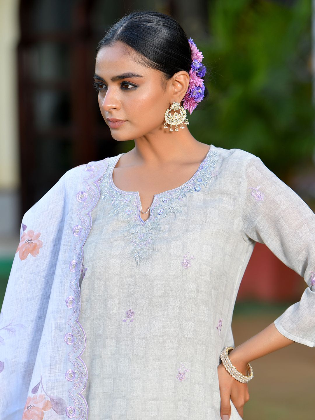 Women Grey Linen Suit  Set with cutwork dupatta