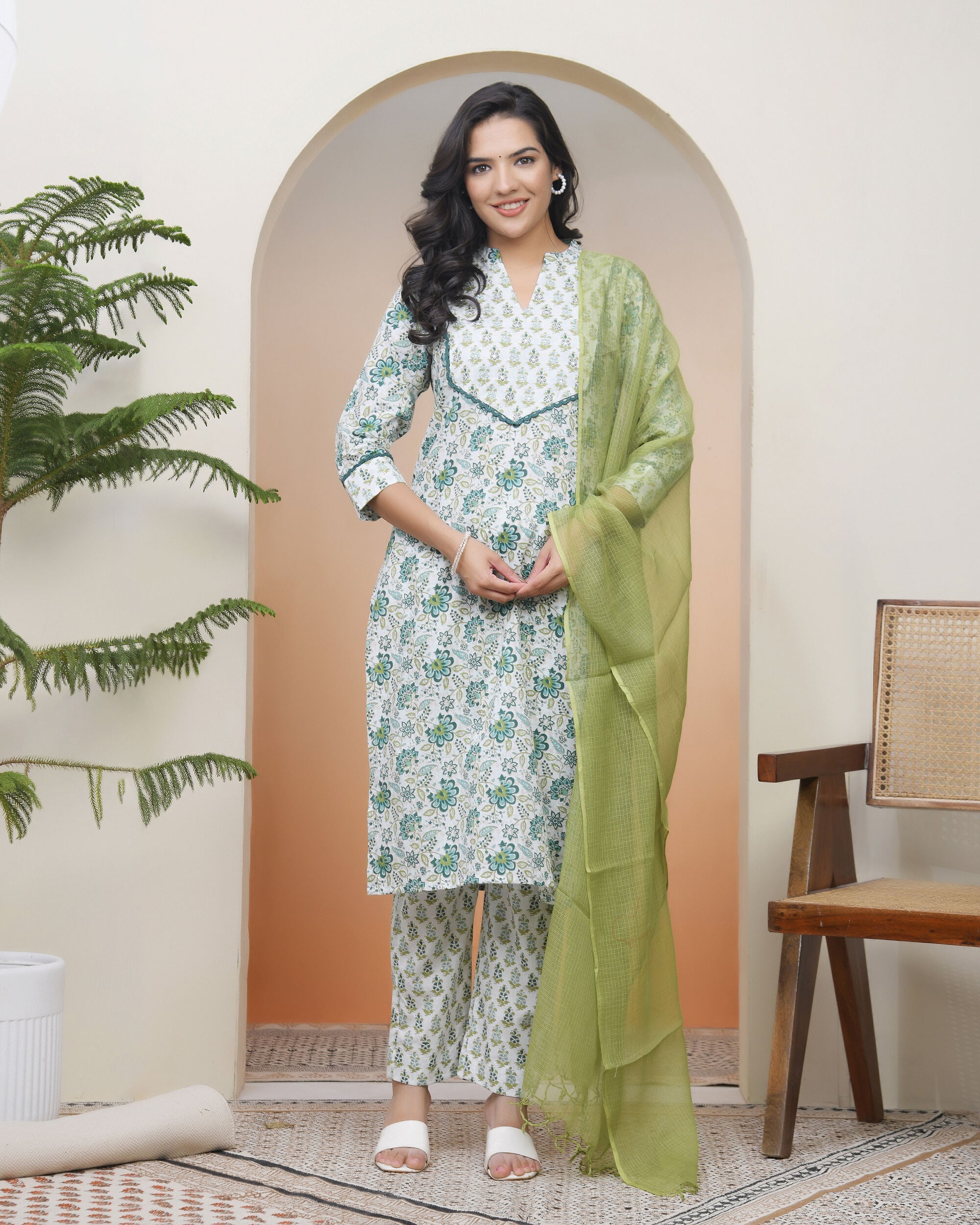 Women white Cotton kurta with cotton pant & dupatta