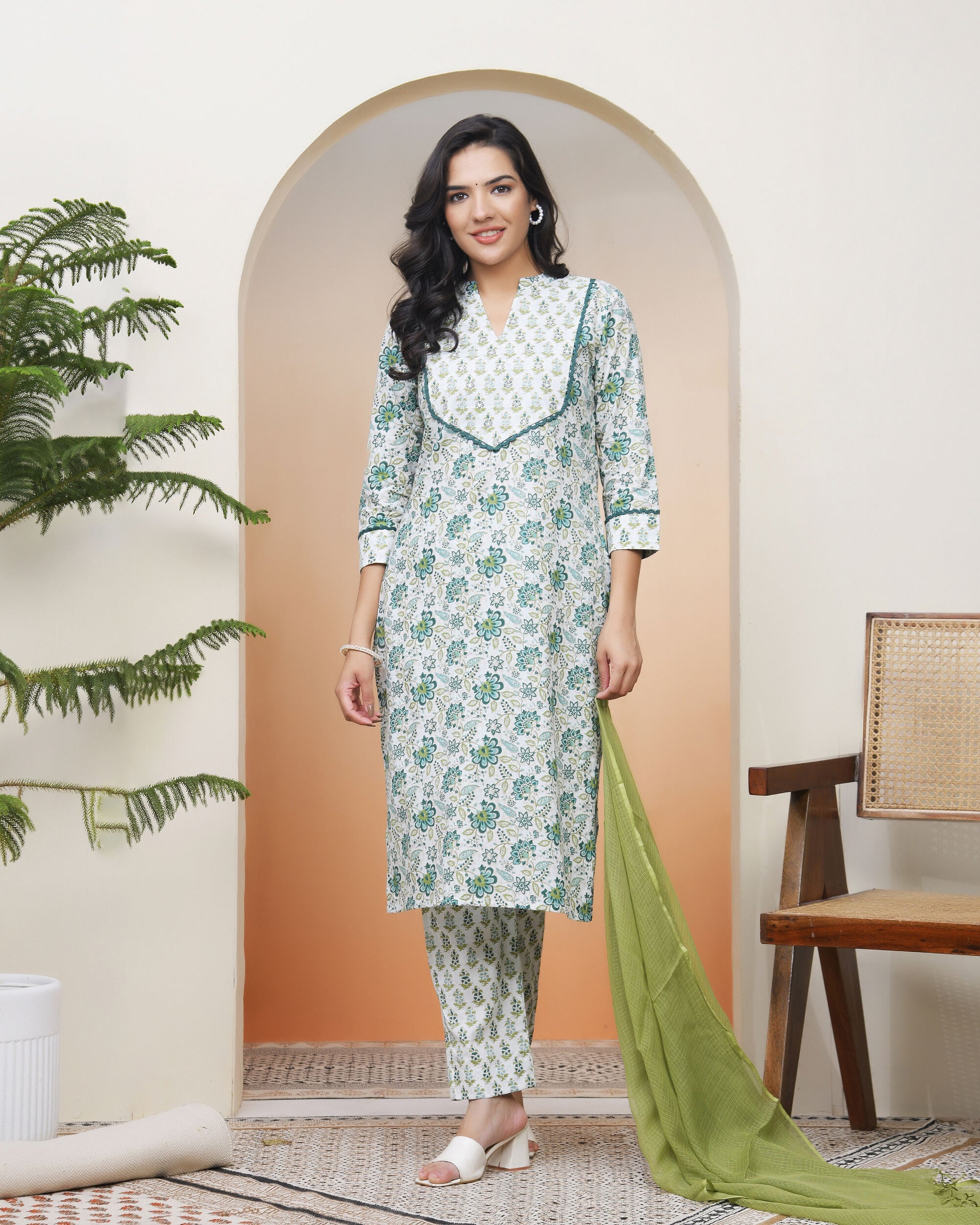 Women white Cotton kurta with cotton pant & dupatta