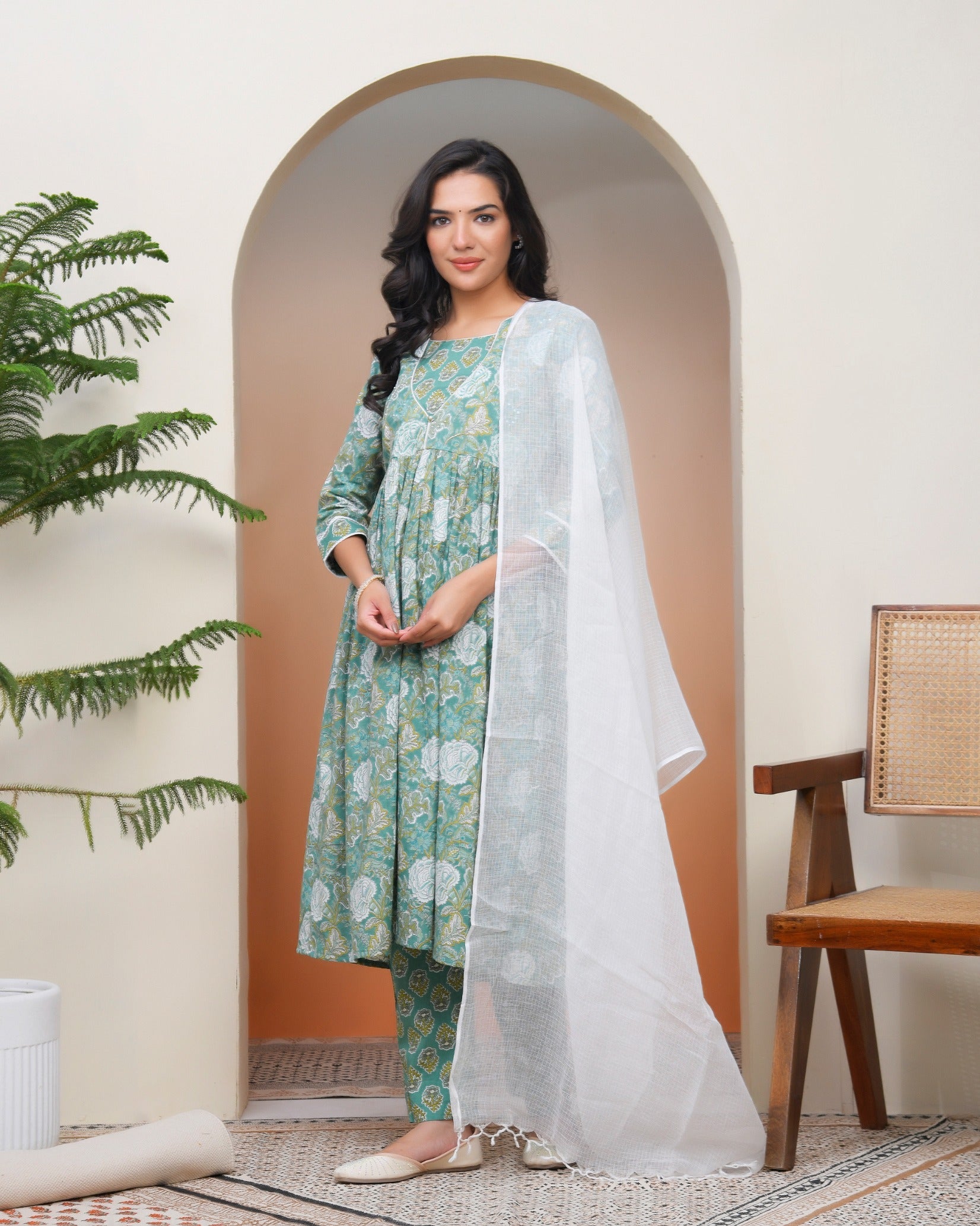 Women Ferozi Cotton kurta with cotton pant & dupatta