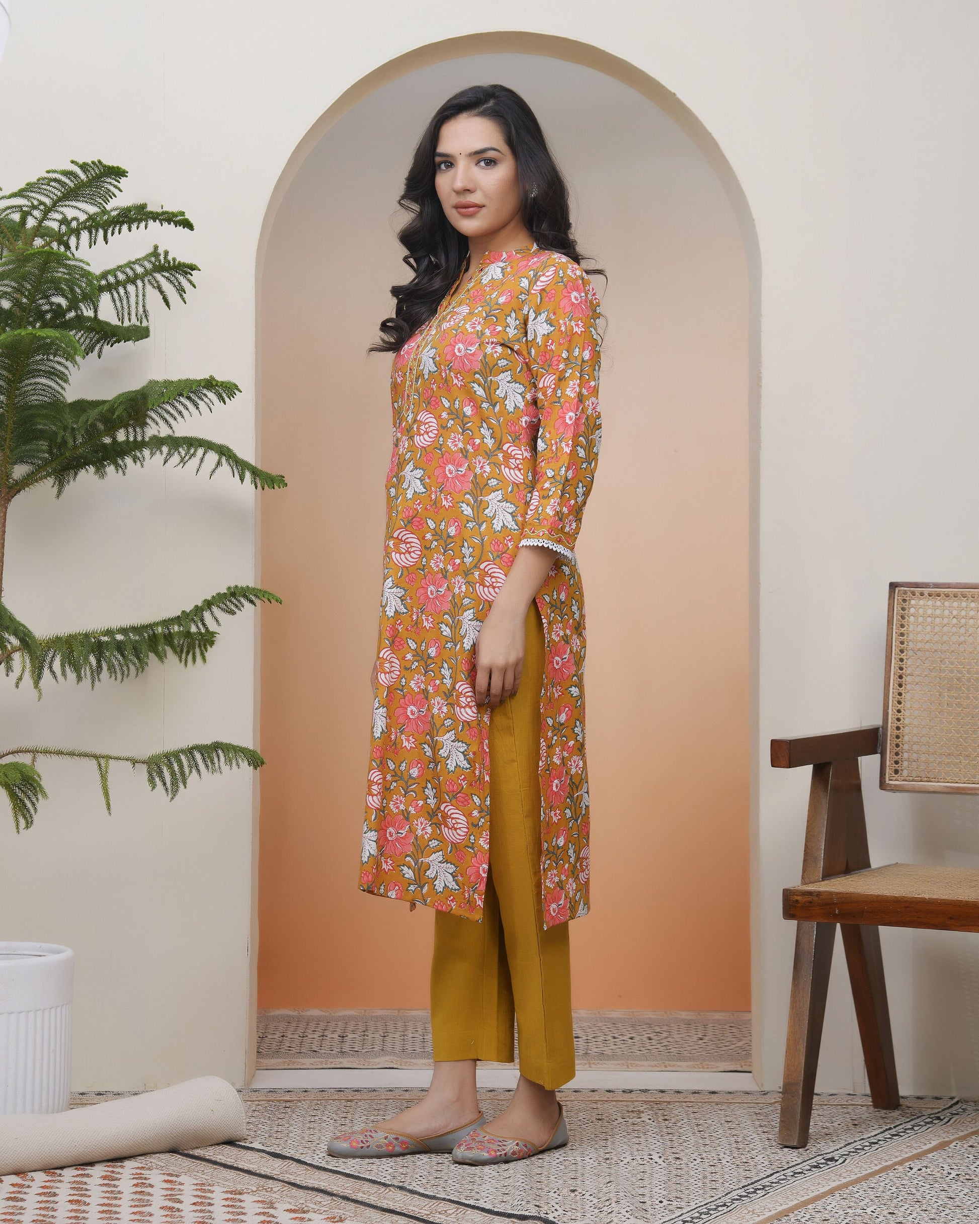 Women Mustard Cotton printed Straight Kurti