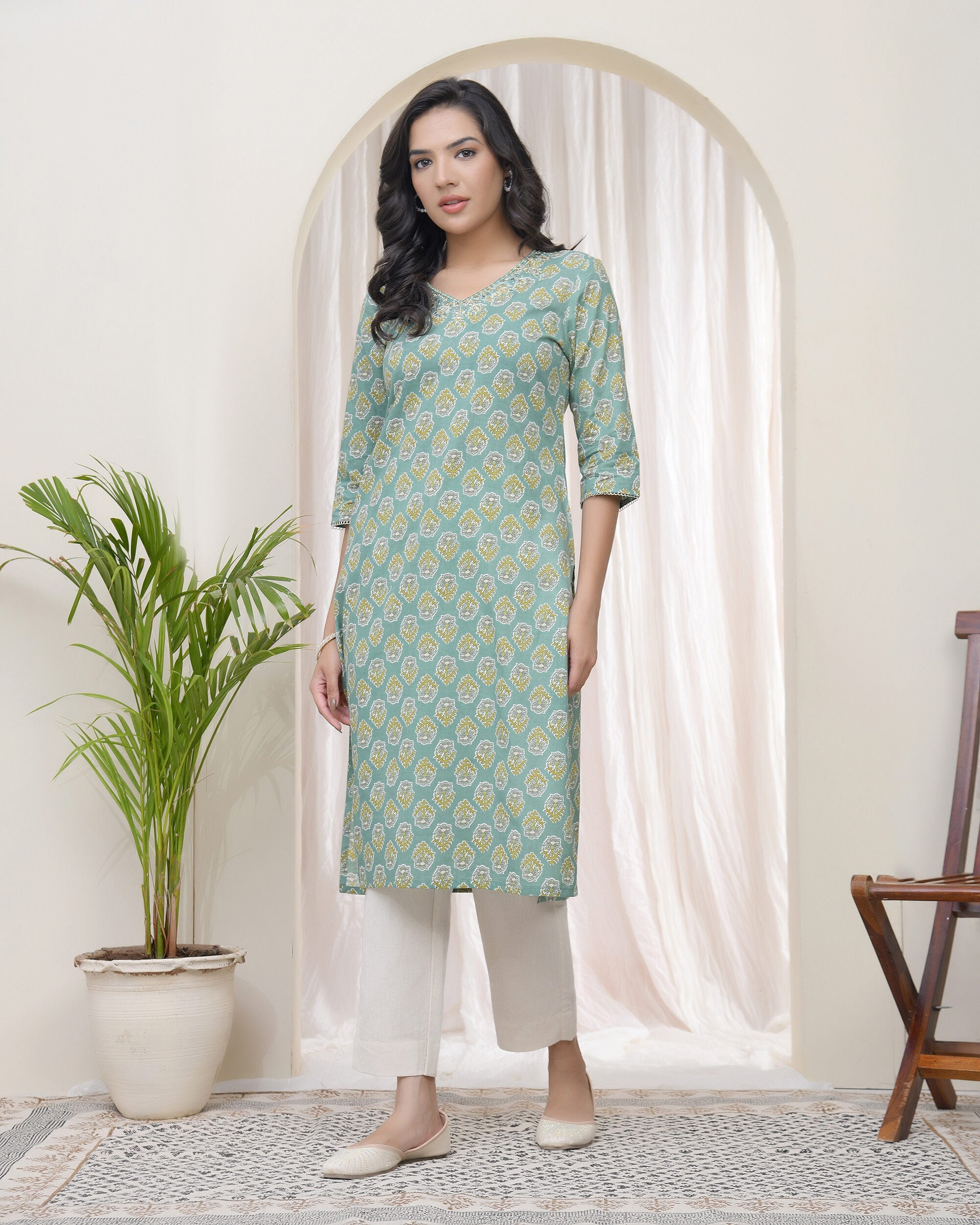 Women Aqua Cotton printed Straight Kurti