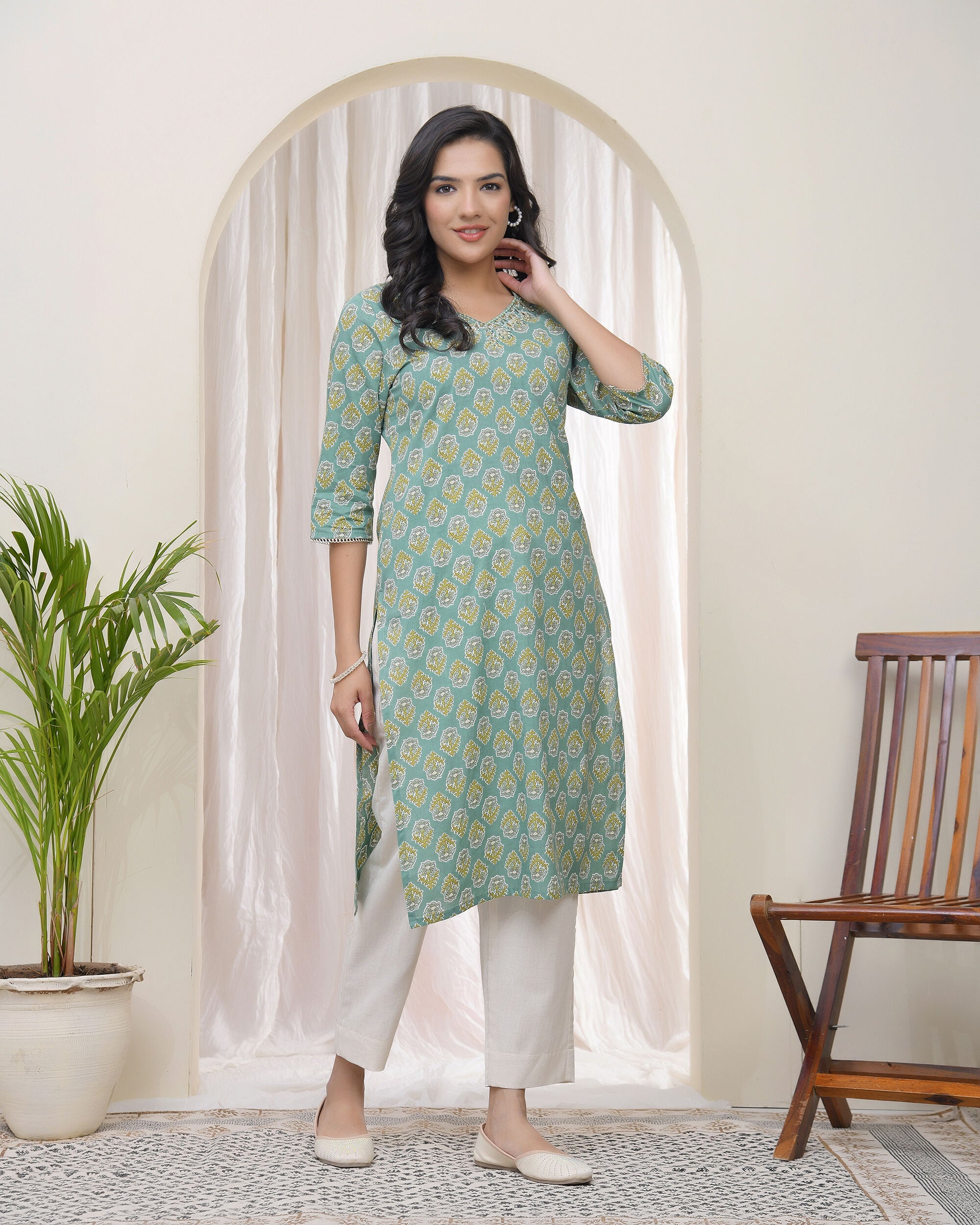 Women Aqua Cotton printed Straight Kurti