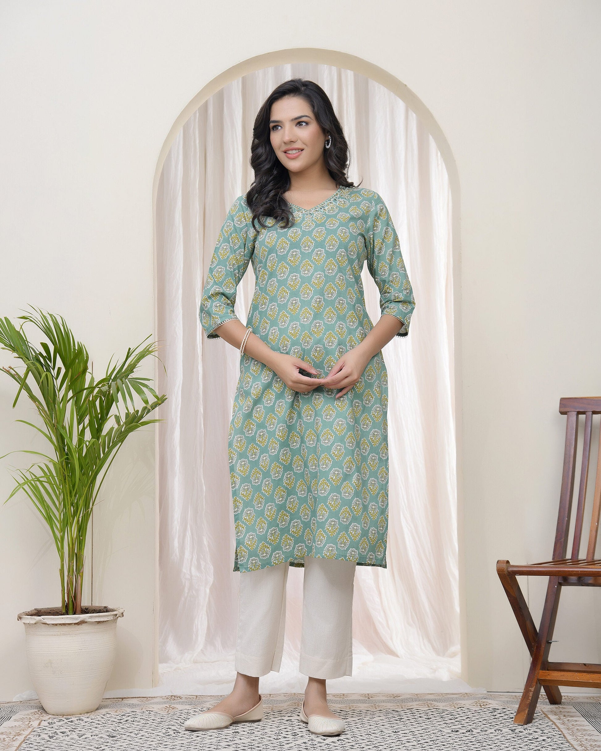 Women Aqua Cotton printed Straight Kurti