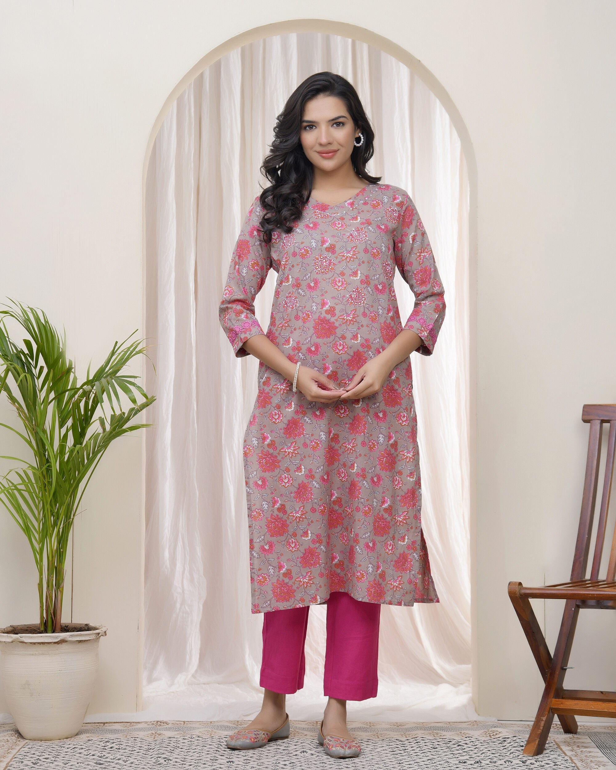 Women Charcoal Cotton printed Straight Kurti