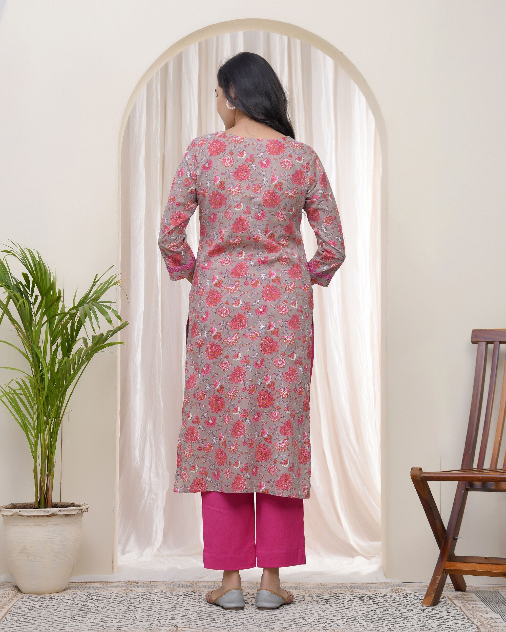 Women Charcoal Cotton printed Straight Kurti