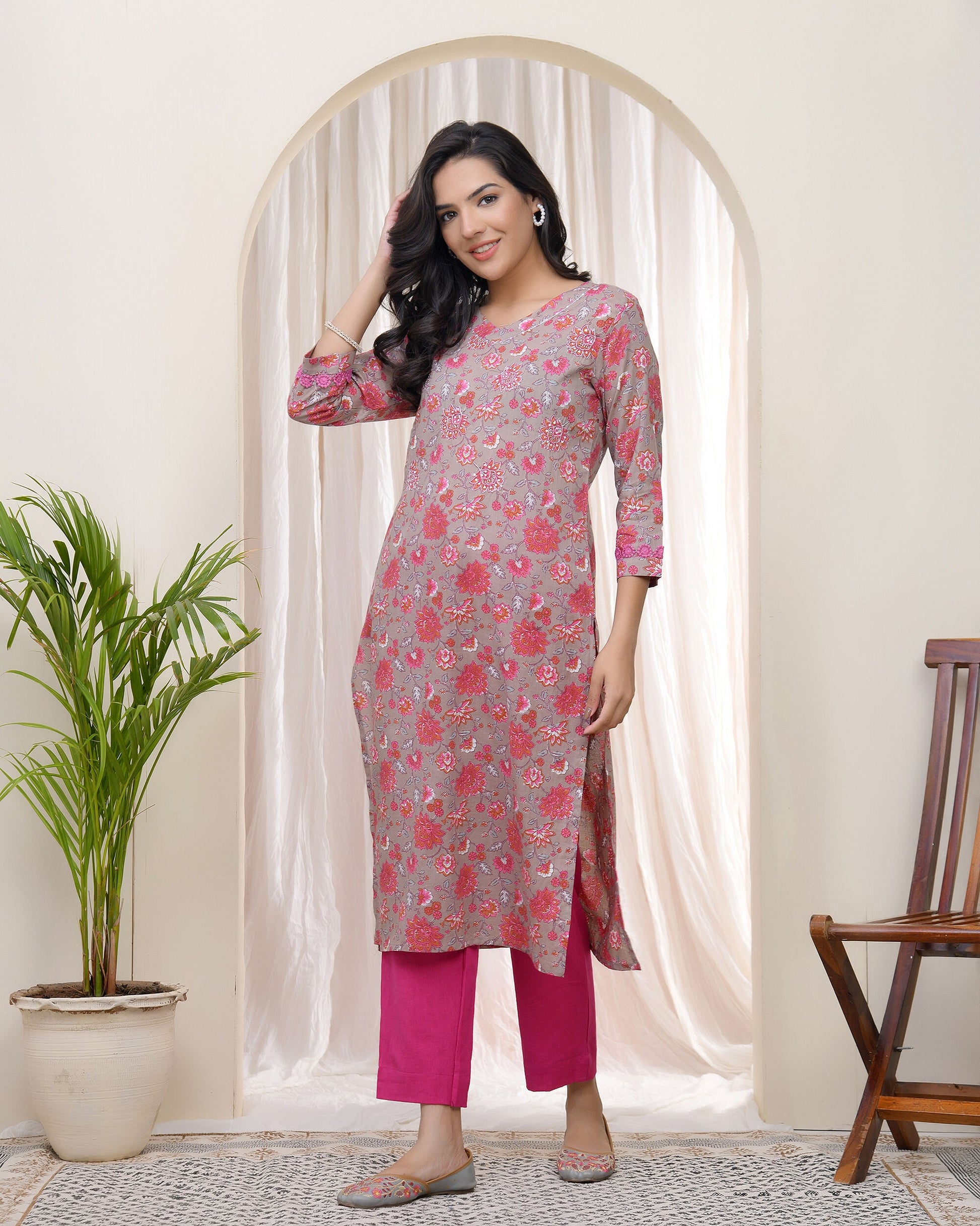 Women Charcoal Cotton printed Straight Kurti