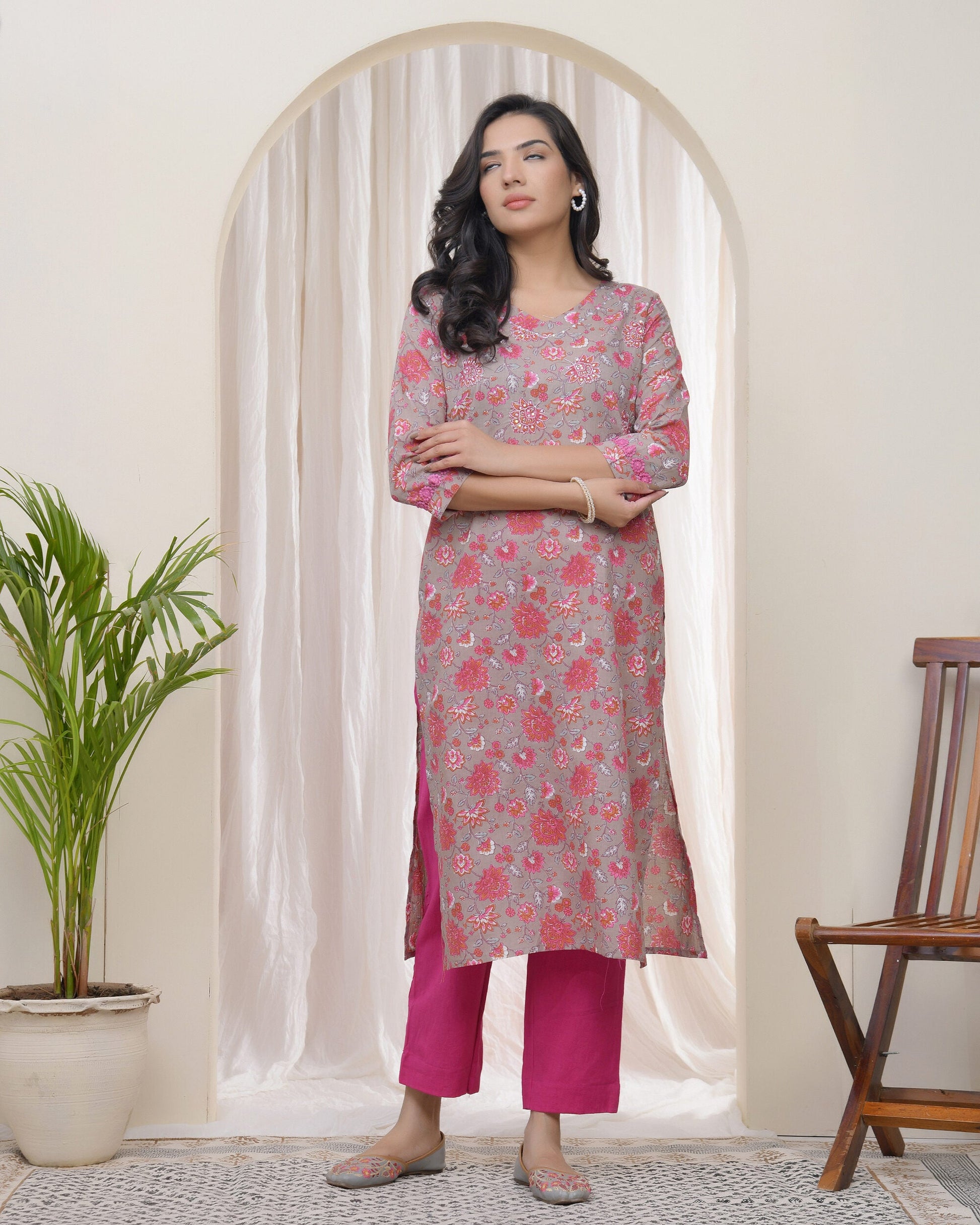 Women Charcoal Cotton printed Straight Kurti