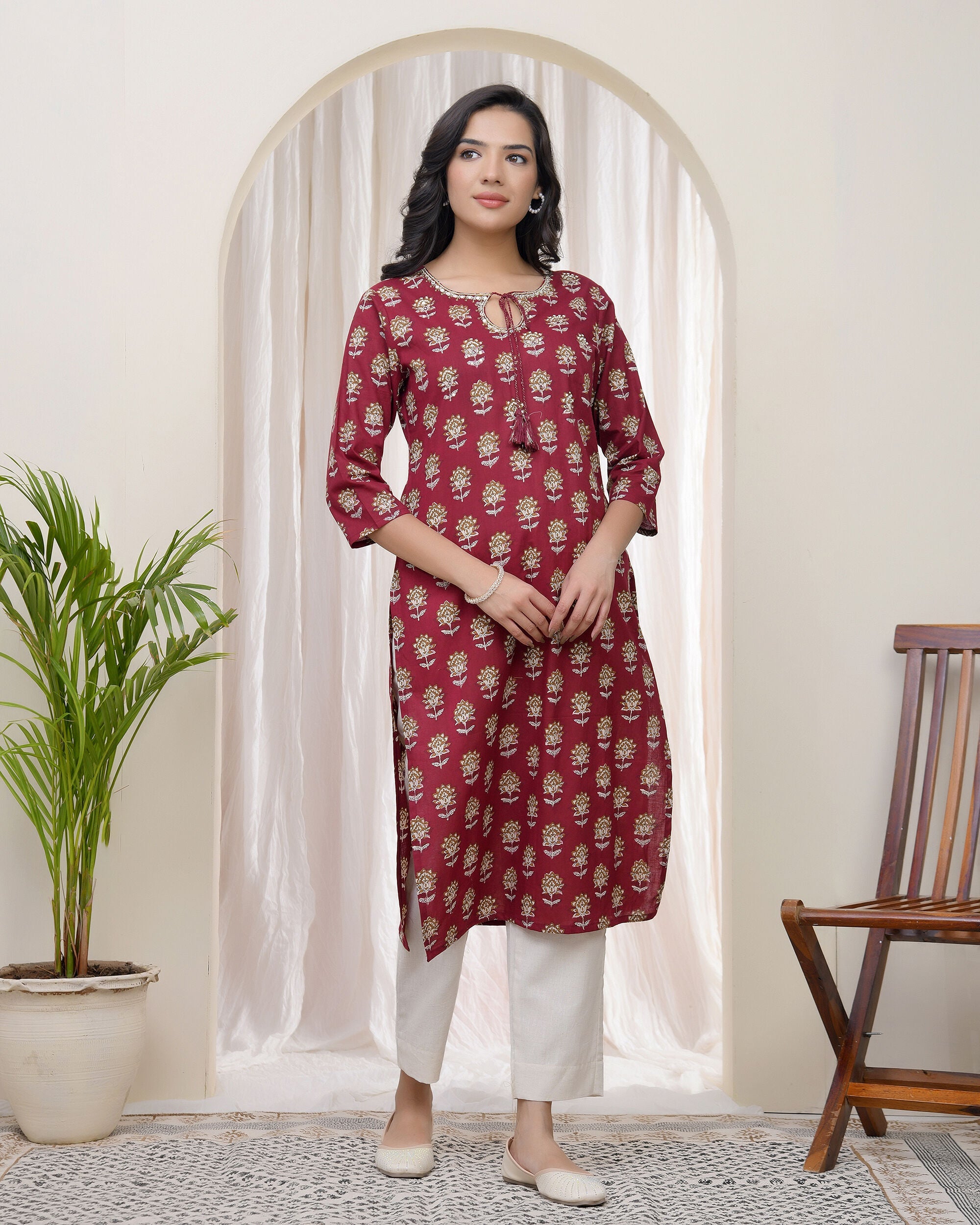 Women Maroon Cotton printed Straight Kurti