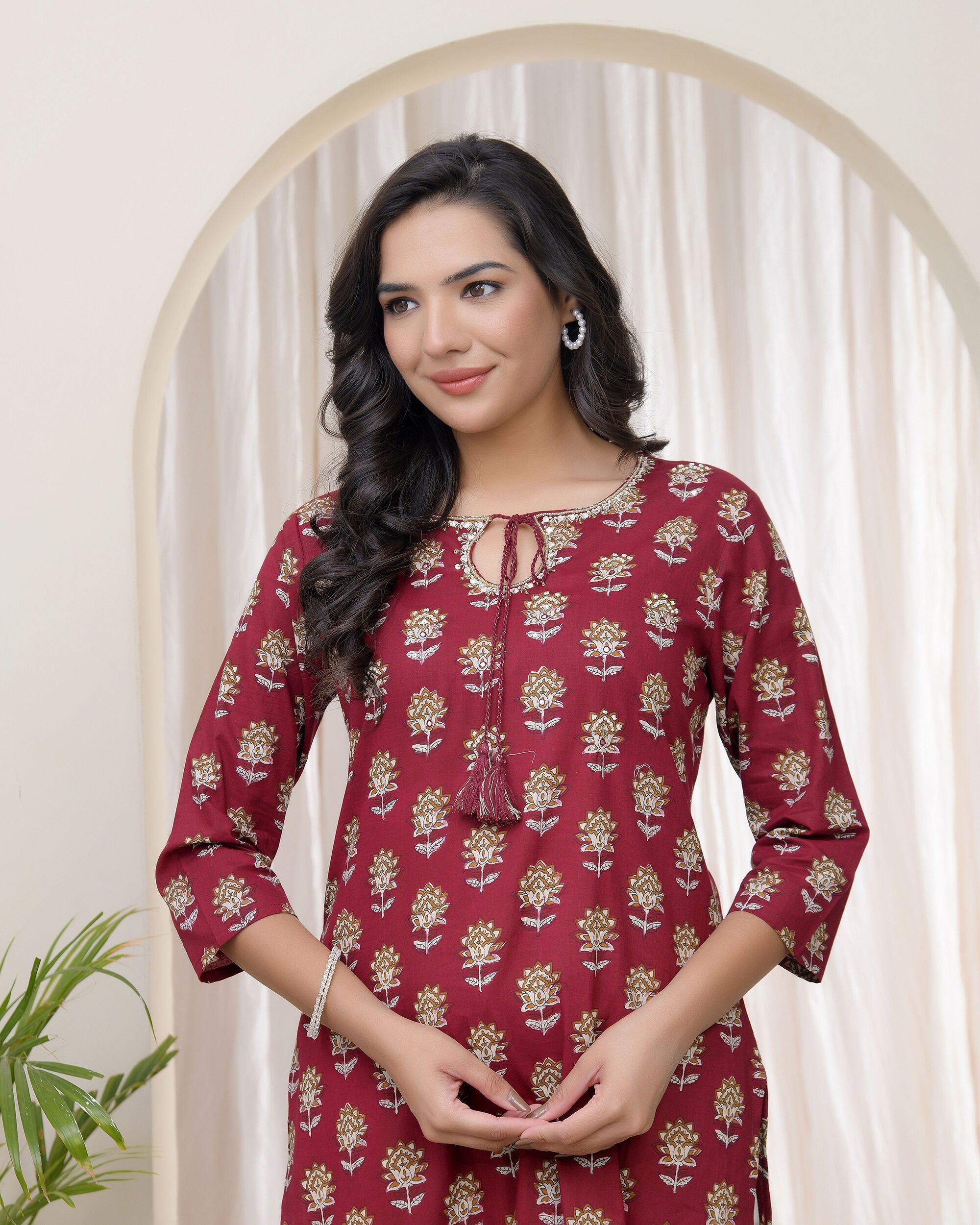 Women Maroon Cotton printed Straight Kurti