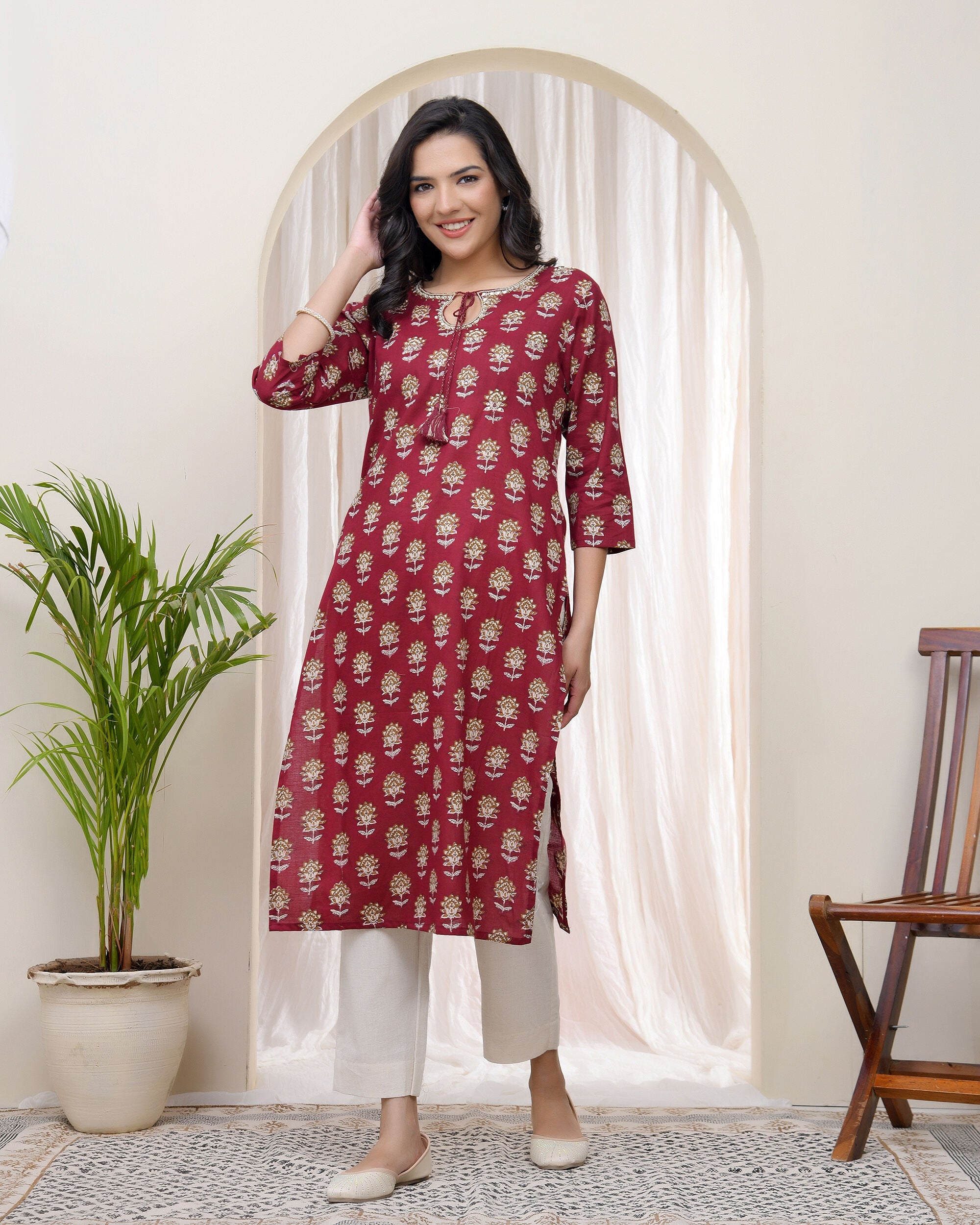 Women Maroon Cotton printed Straight Kurti