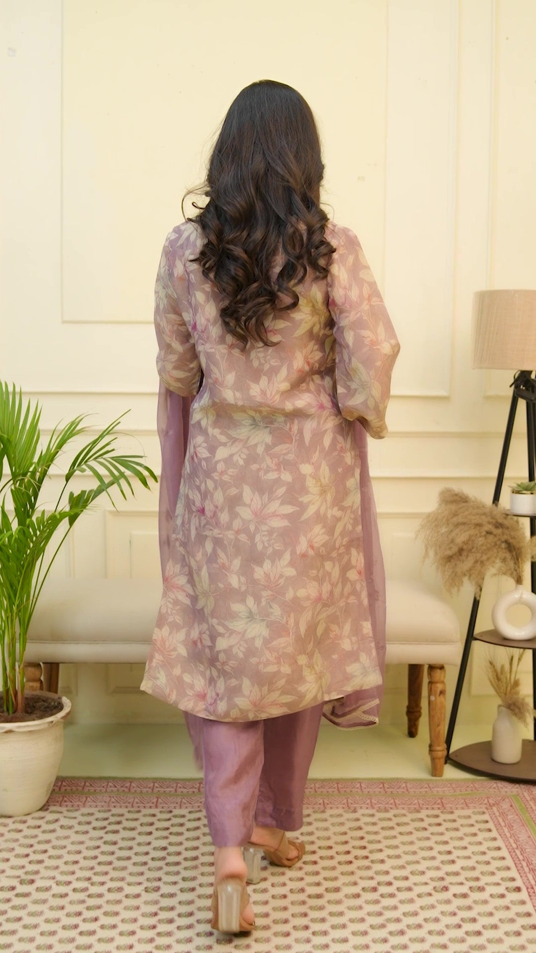 Women tissue shimmer kurta with silk pant & dupatta