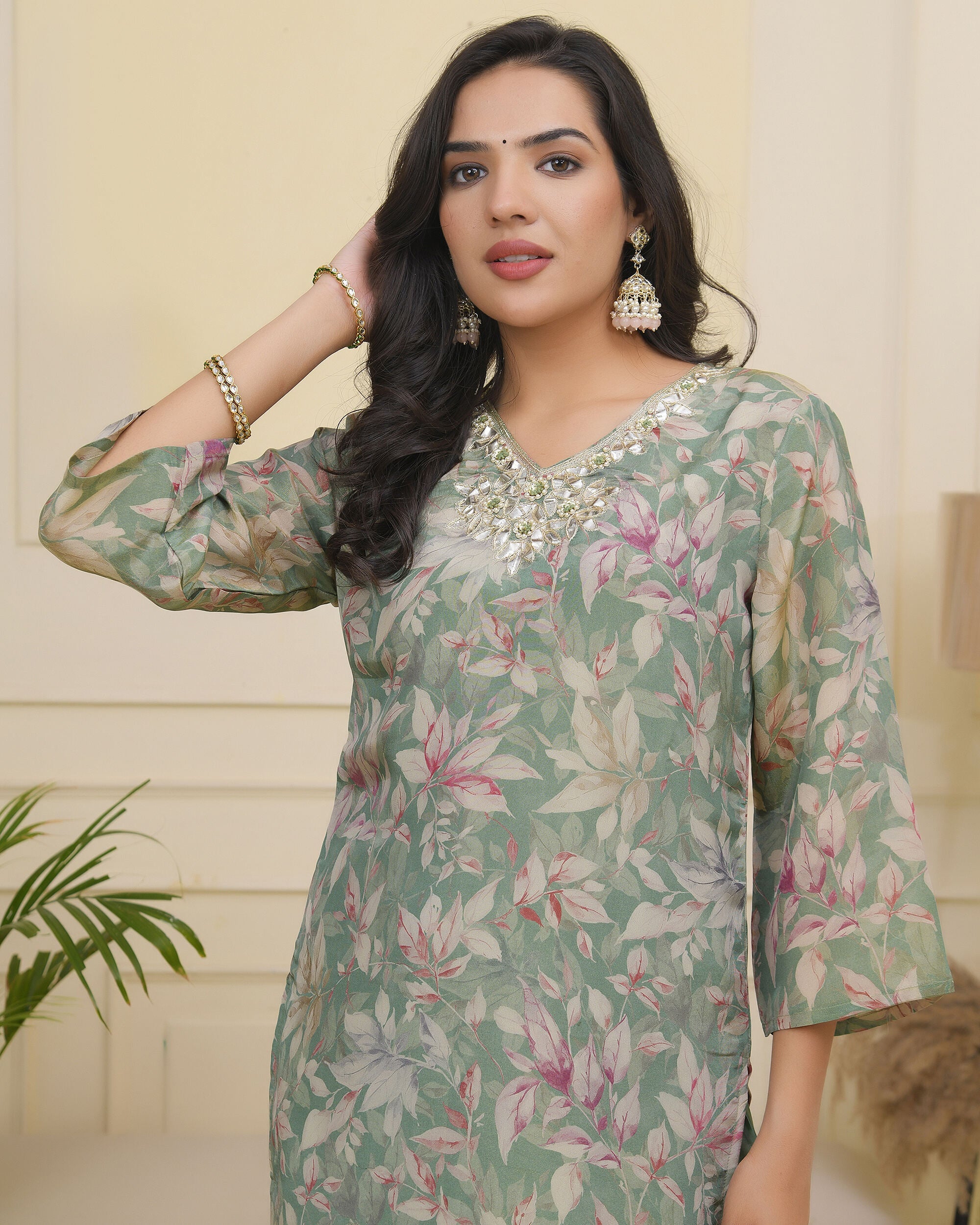 Women tissue shimmer kurta with silk pant & dupatta