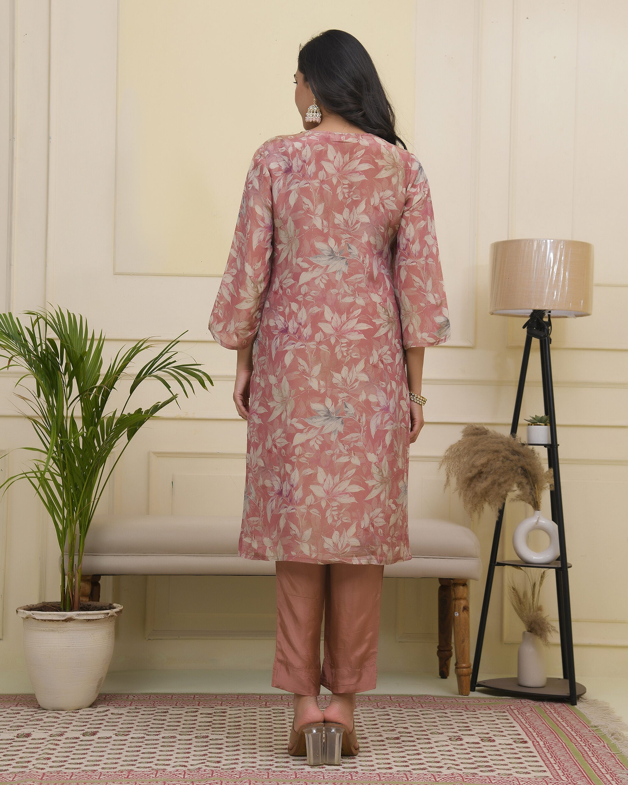 Women tissue shimmer kurta with silk pant & dupatta