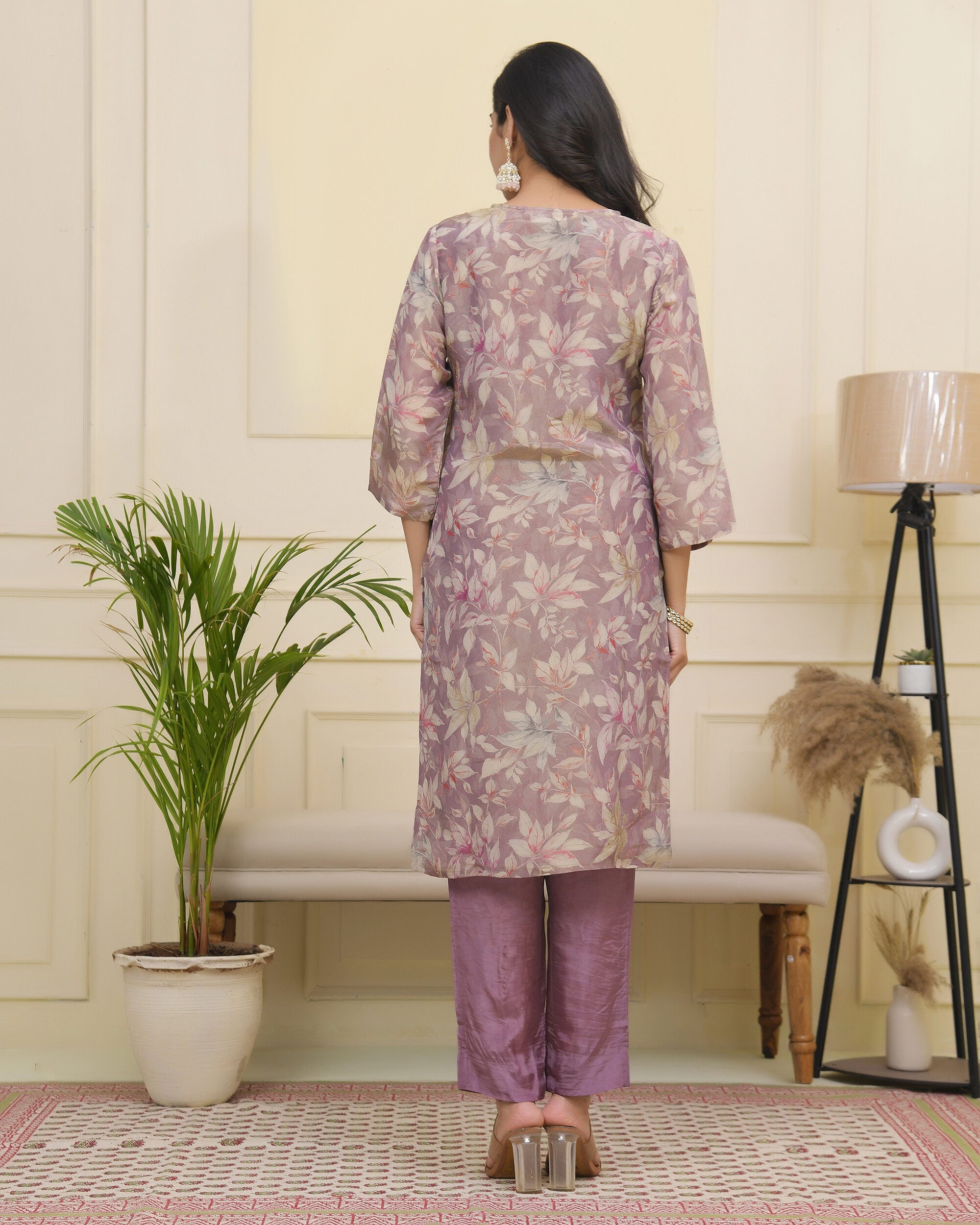 Women tissue shimmer kurta with silk pant & dupatta