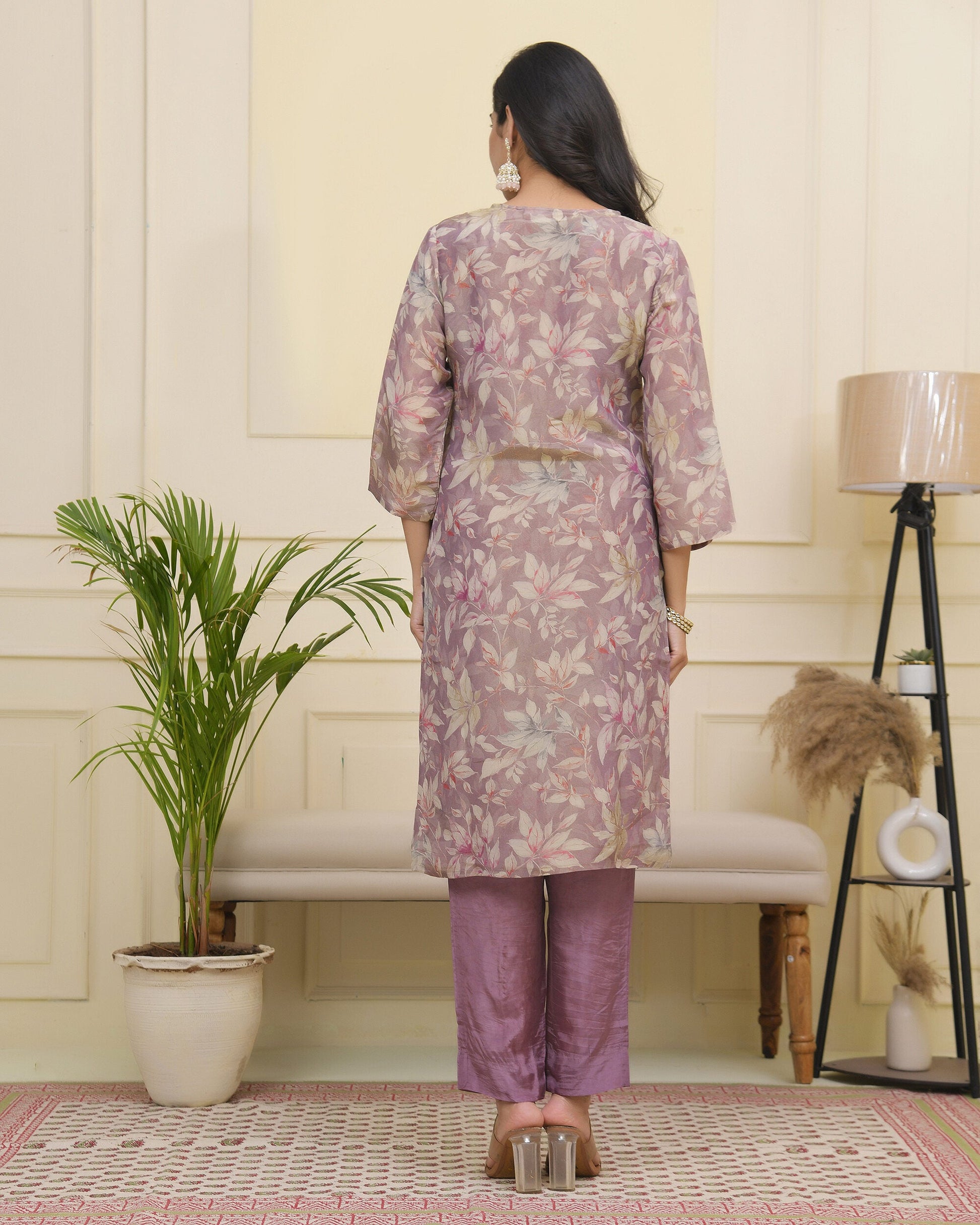Women tissue shimmer kurta with silk pant & dupatta