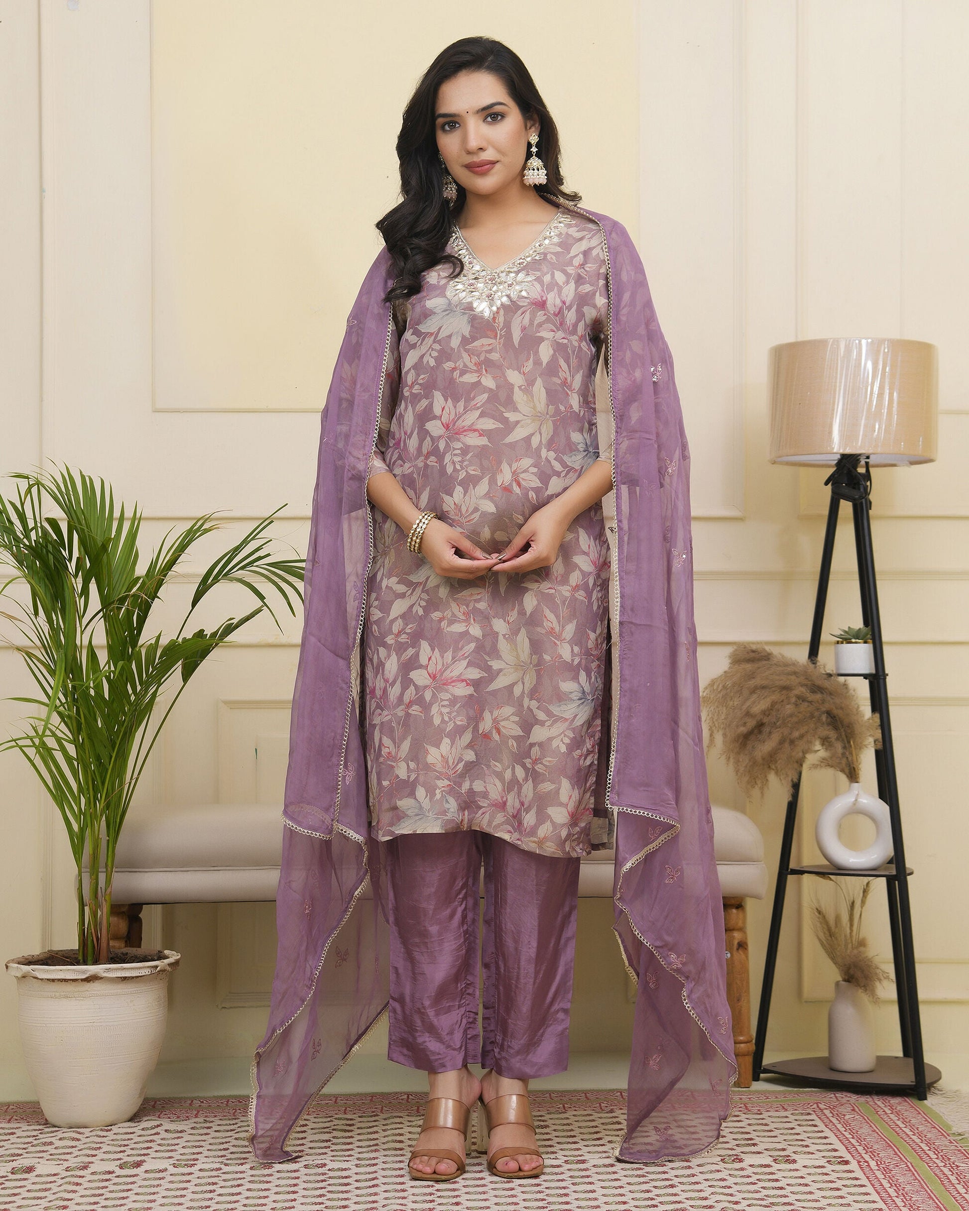 Women tissue shimmer kurta with silk pant & dupatta