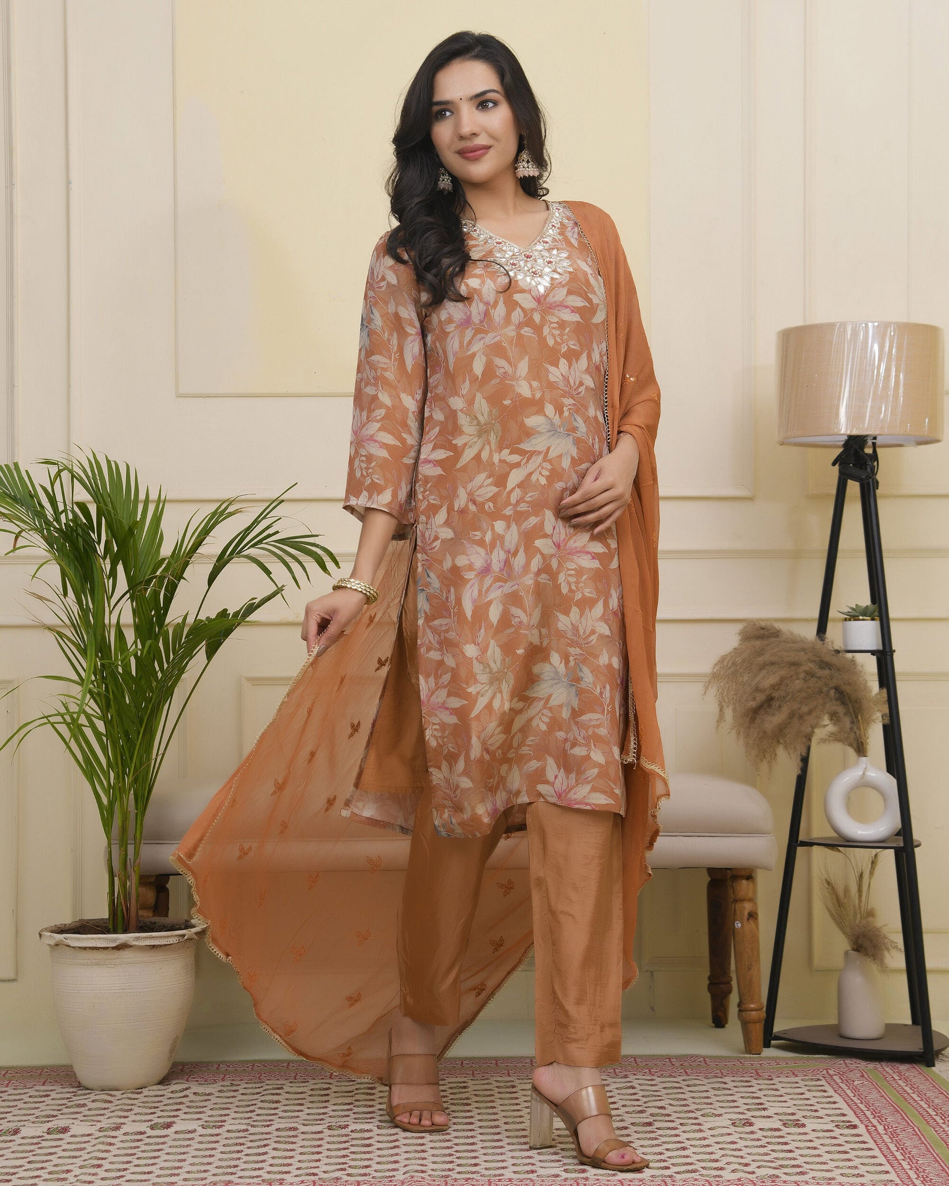 Women tissue shimmer kurta with silk pant & dupatta