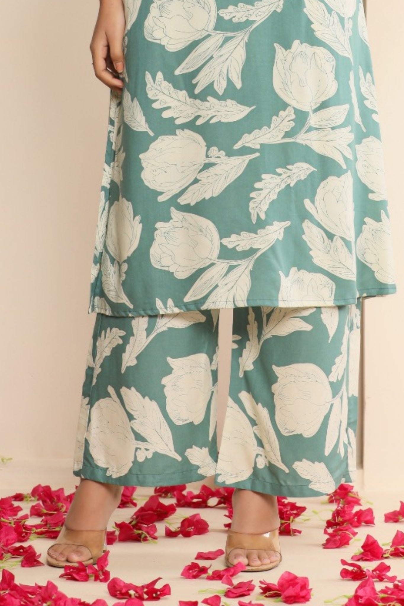 Aasmani Leher Coord Set