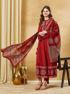 Red Floral Print Cotton Anarkali Kurta Sets With Dupatta