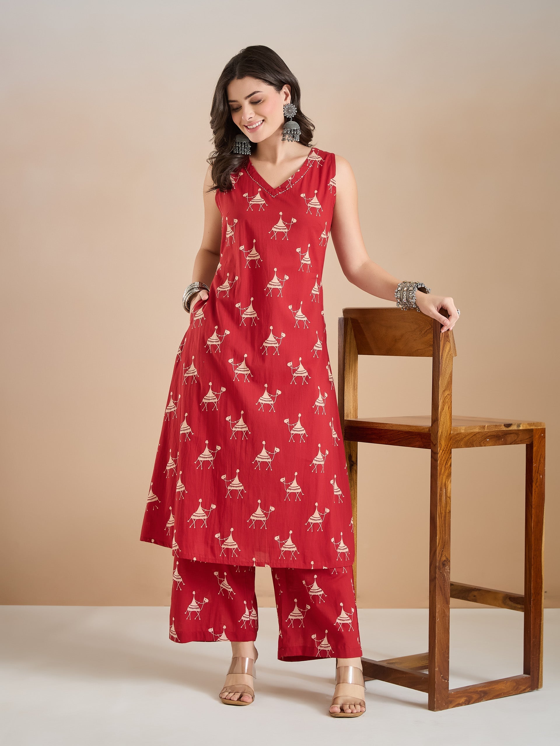 Women Quirky Print Pure Cotton Red A-Line Kurti with Pants