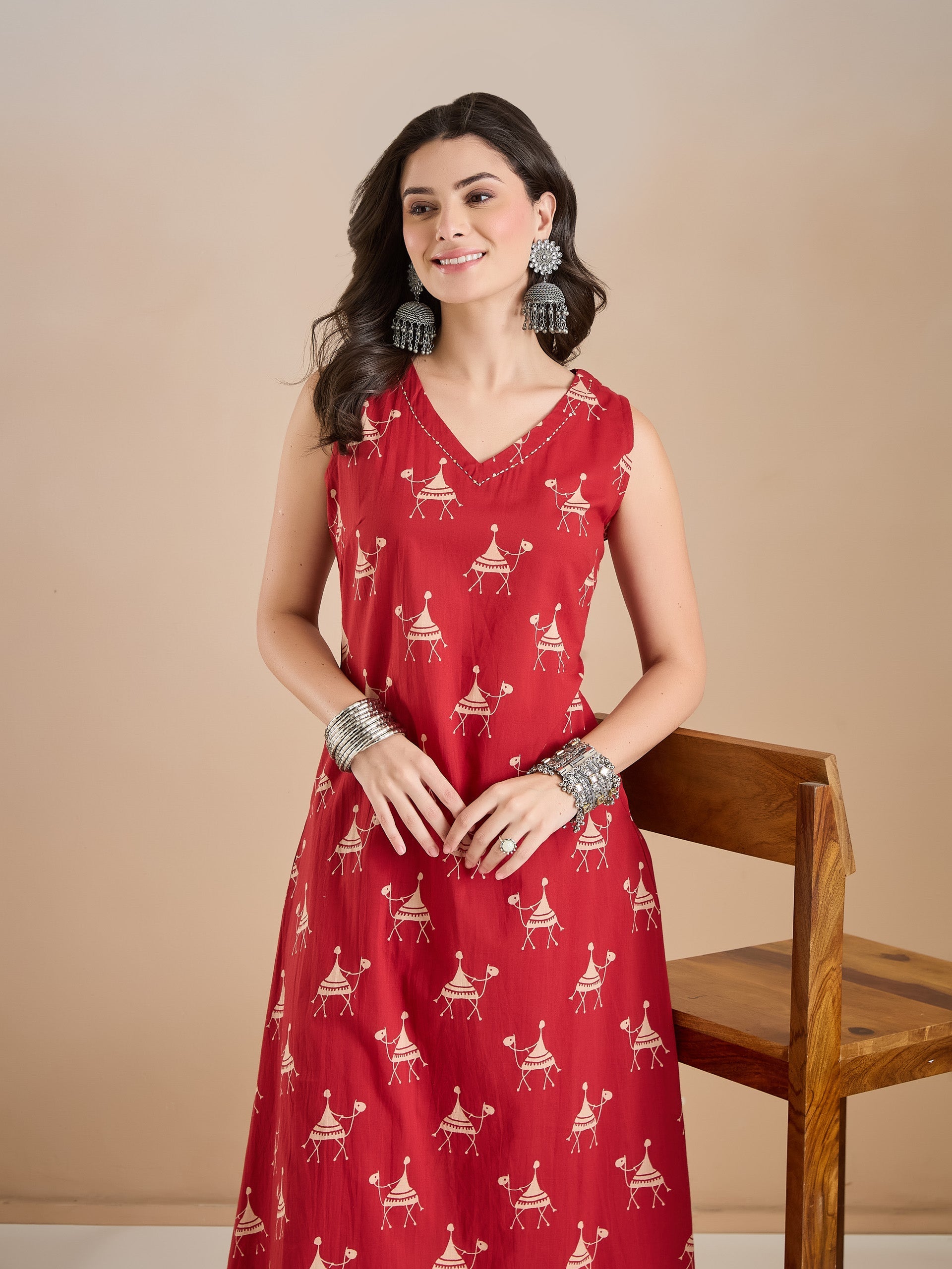 Women Quirky Print Pure Cotton Red A-Line Kurti with Pants