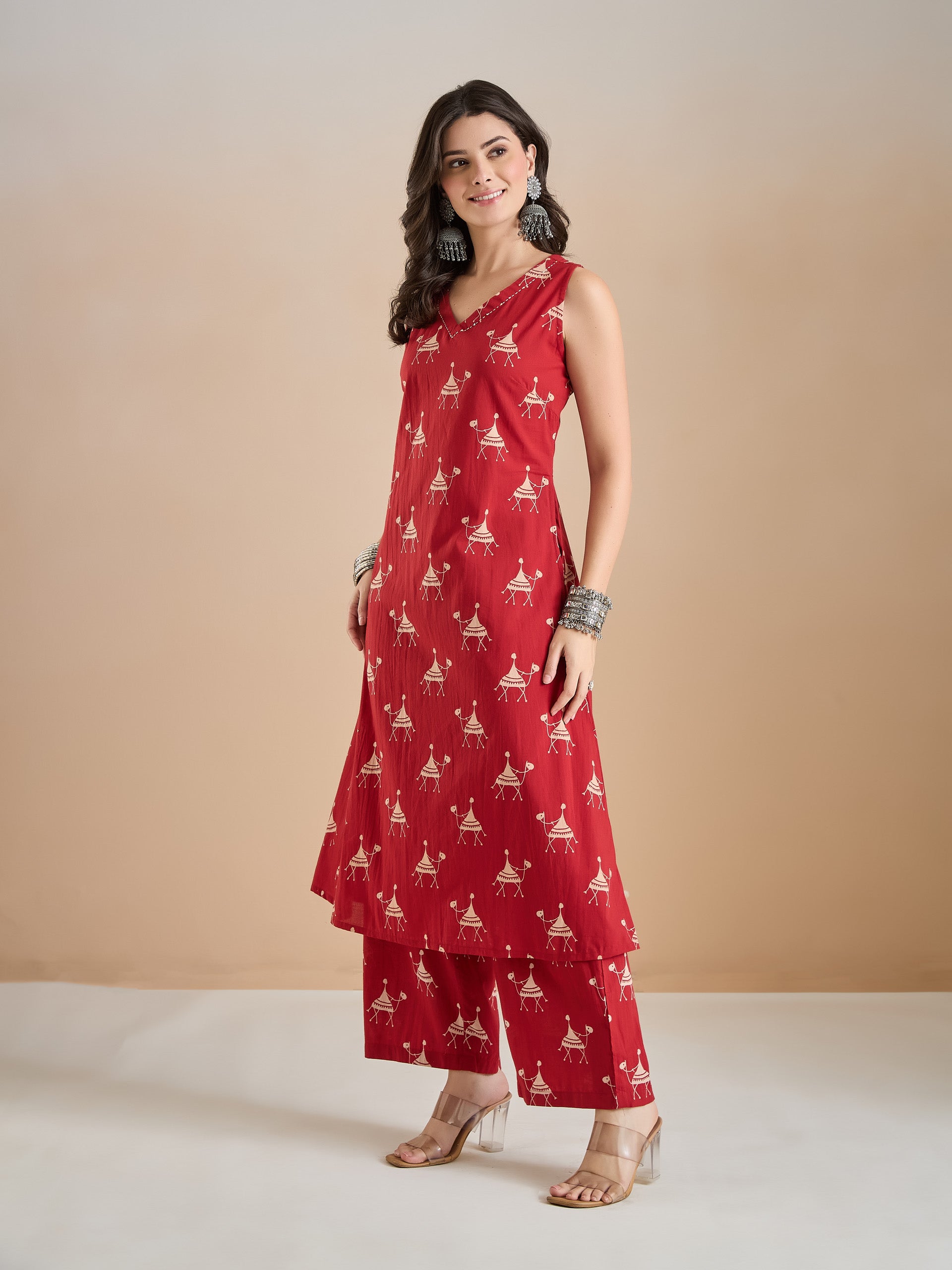 Women Quirky Print Pure Cotton Red A-Line Kurti with Pants